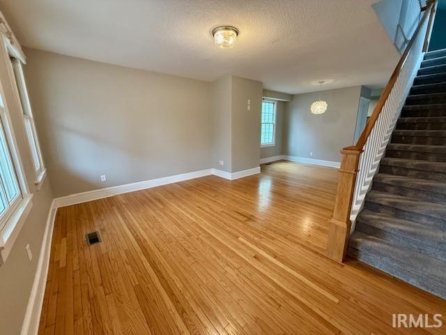 Photo 8 of 820 W Jefferson Boulevard