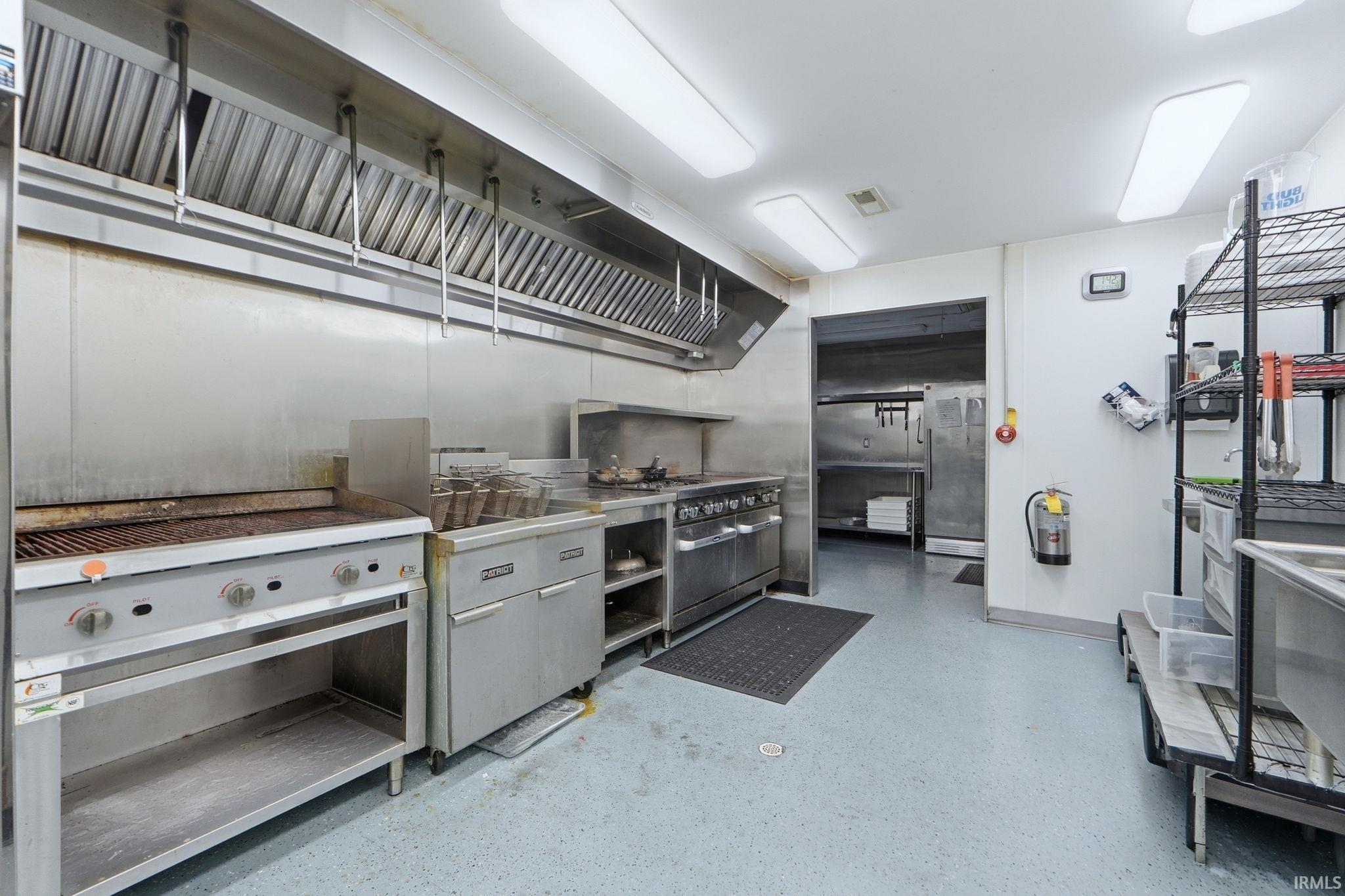 Photo 13 of 202 W Whitley Street