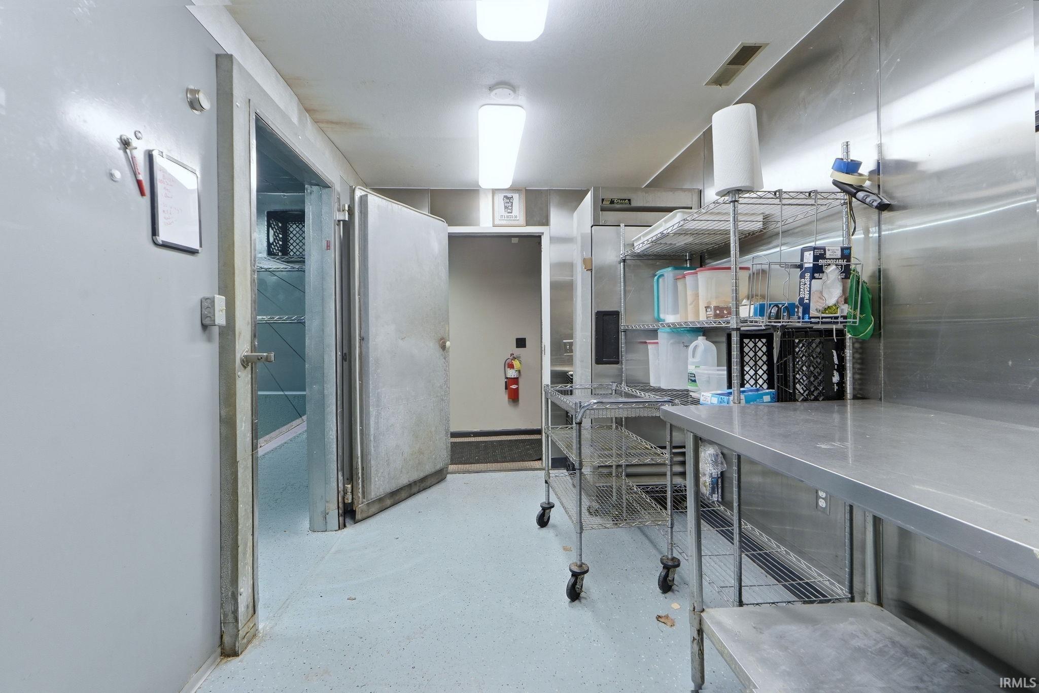 Photo 14 of 202 W Whitley Street