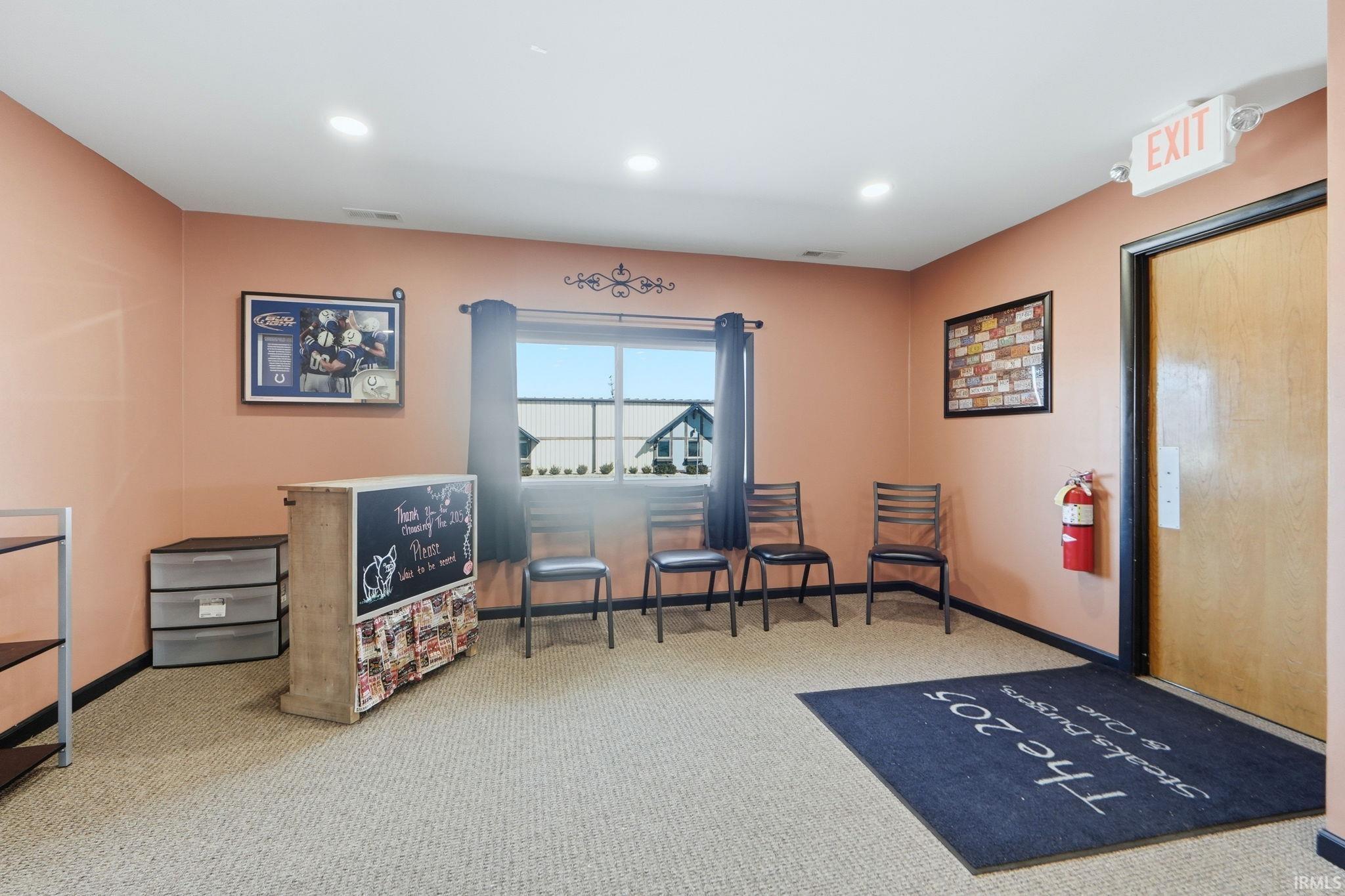 Photo 33 of 202 W Whitley Street