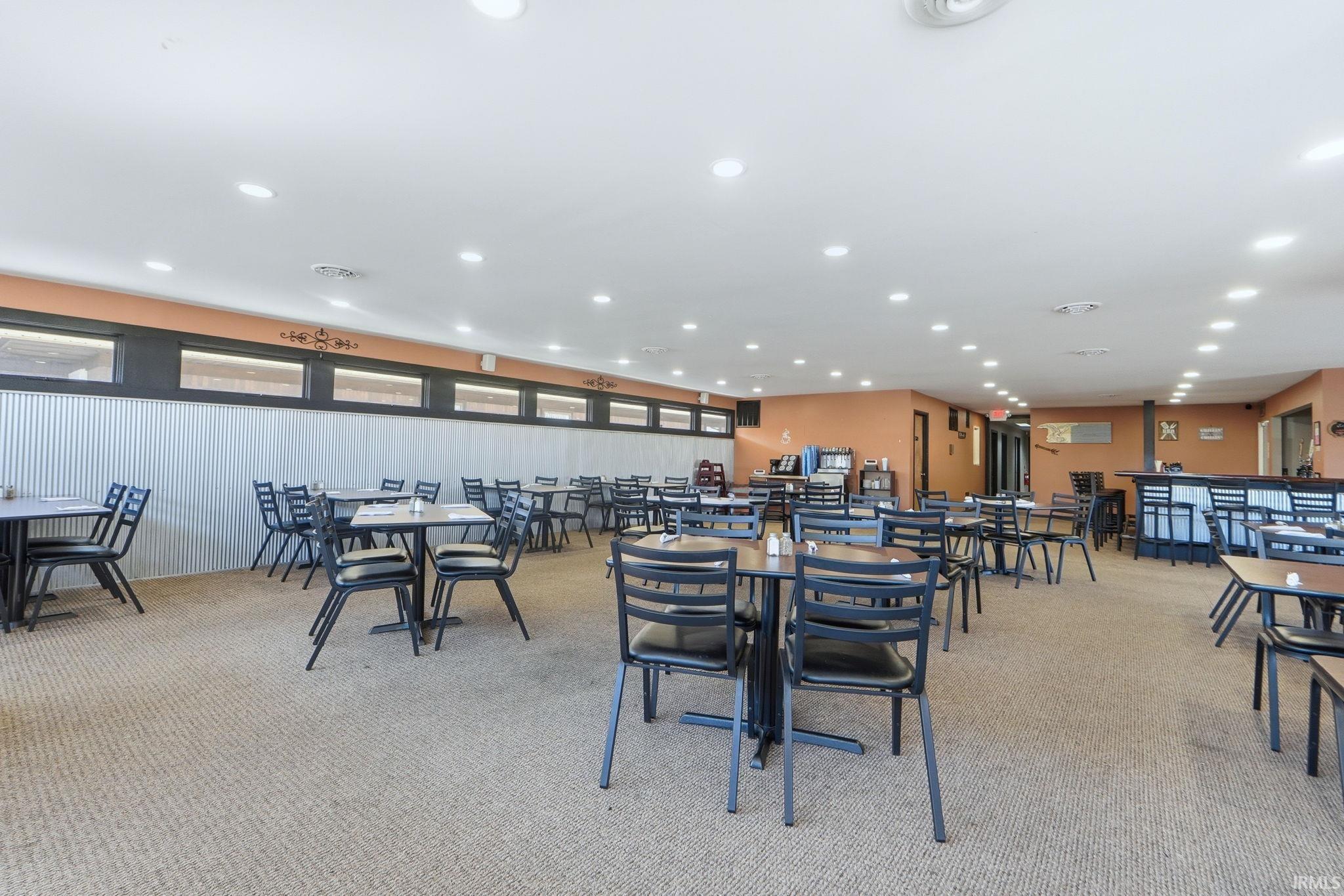 Photo 5 of 202 W Whitley Street