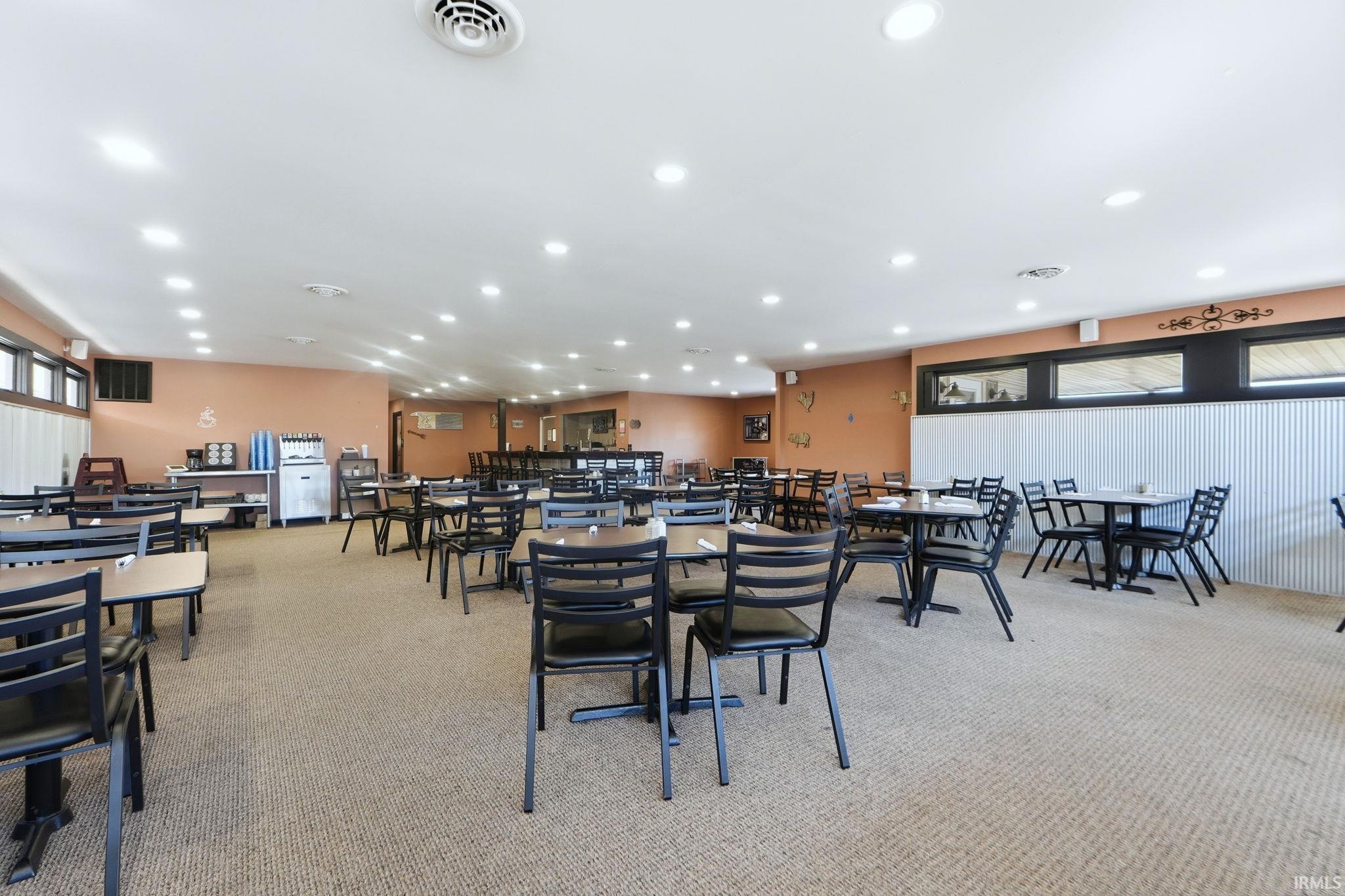 Photo 6 of 202 W Whitley Street