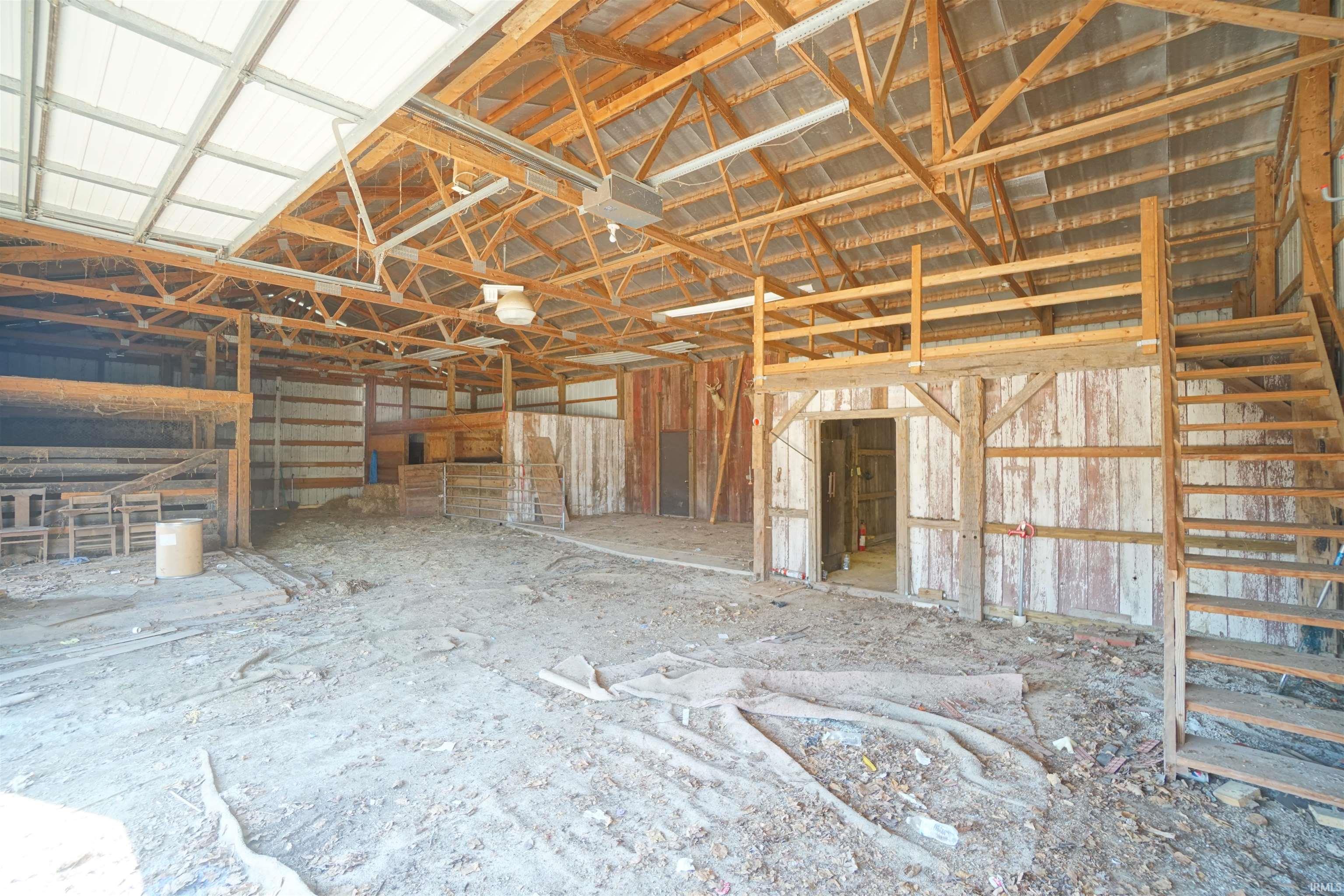 Photo 5 of 867 W State Road 114