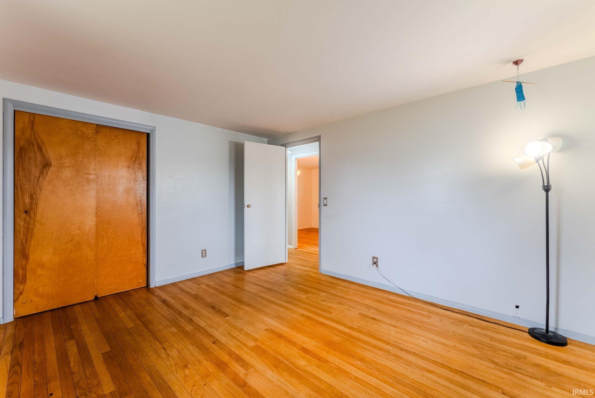 Photo 11 of 921 Sunset Drive