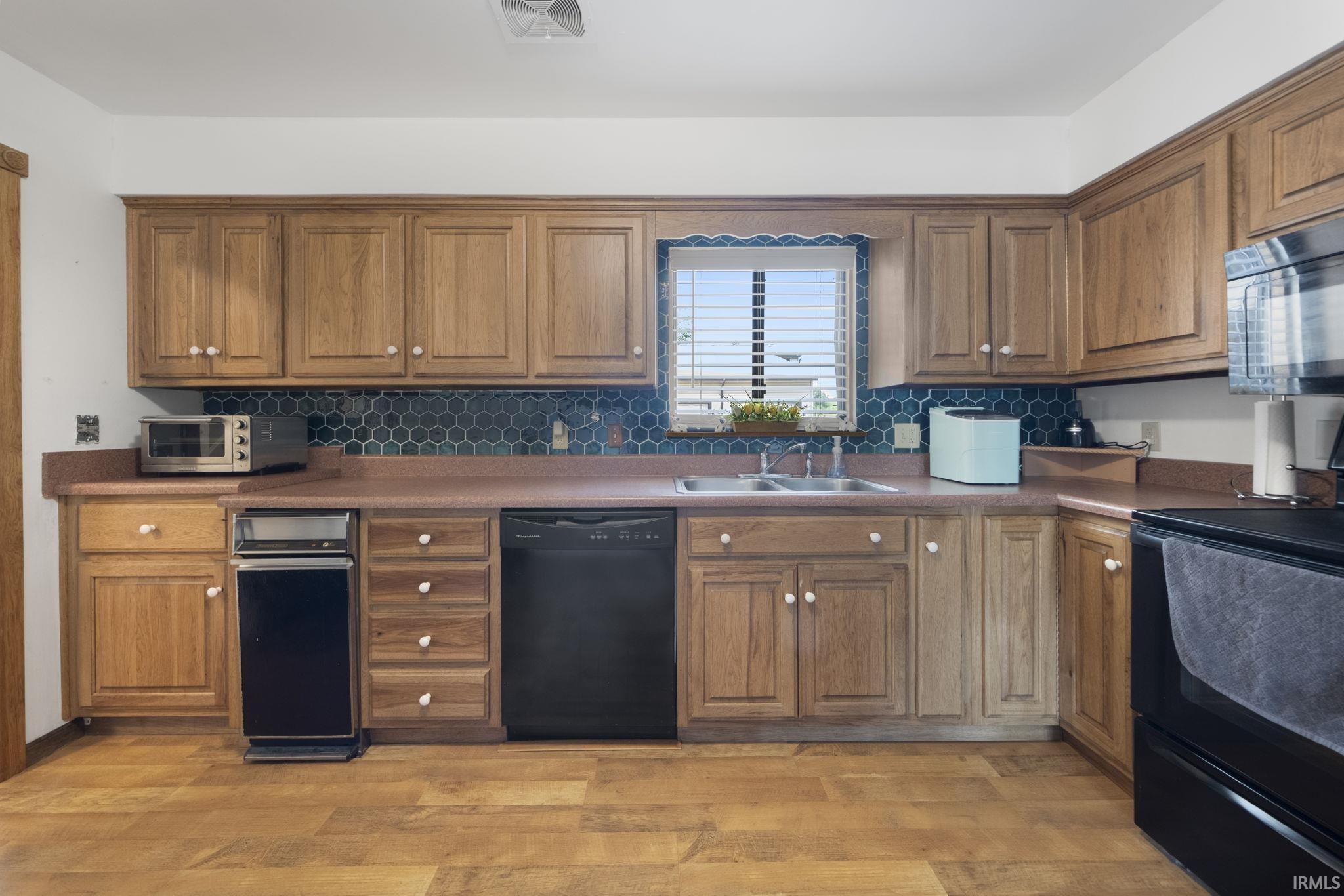 Photo 8 of 2127 Bayside Court