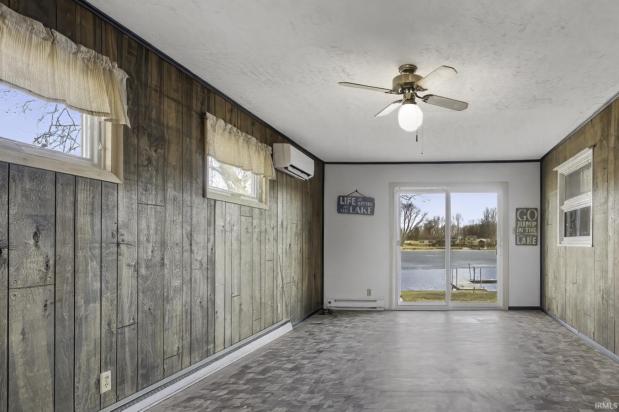 Photo 7 of 47 E Ireland Drive