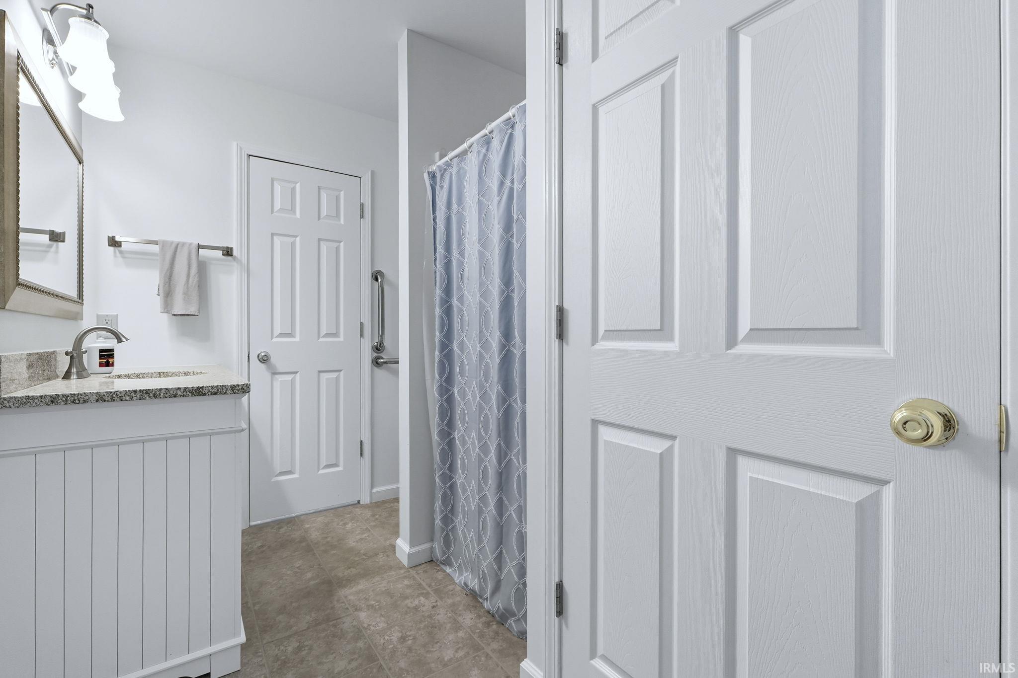 Photo 12 of 1425 E 700 Road