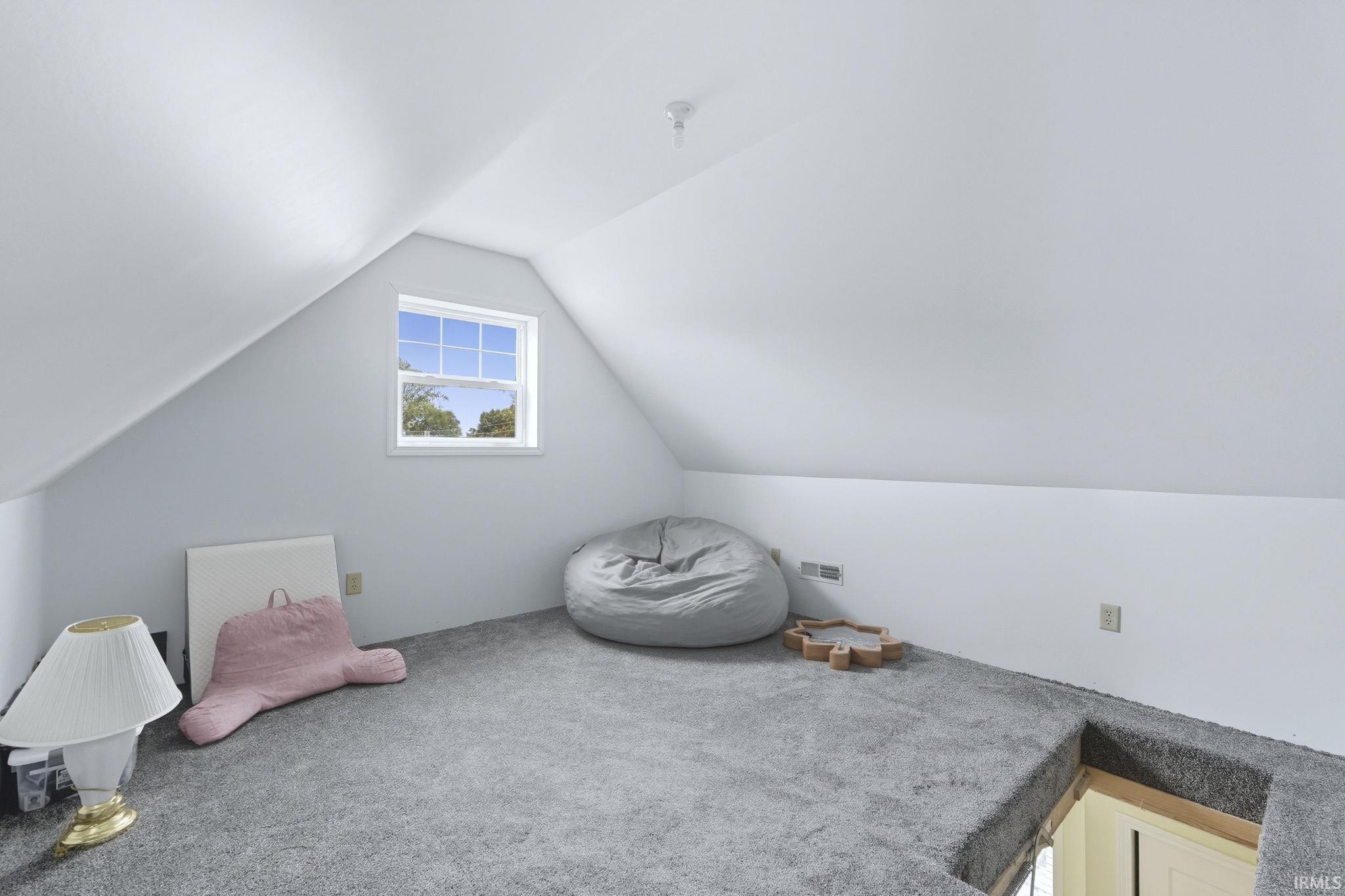 Photo 25 of 1425 E 700 Road