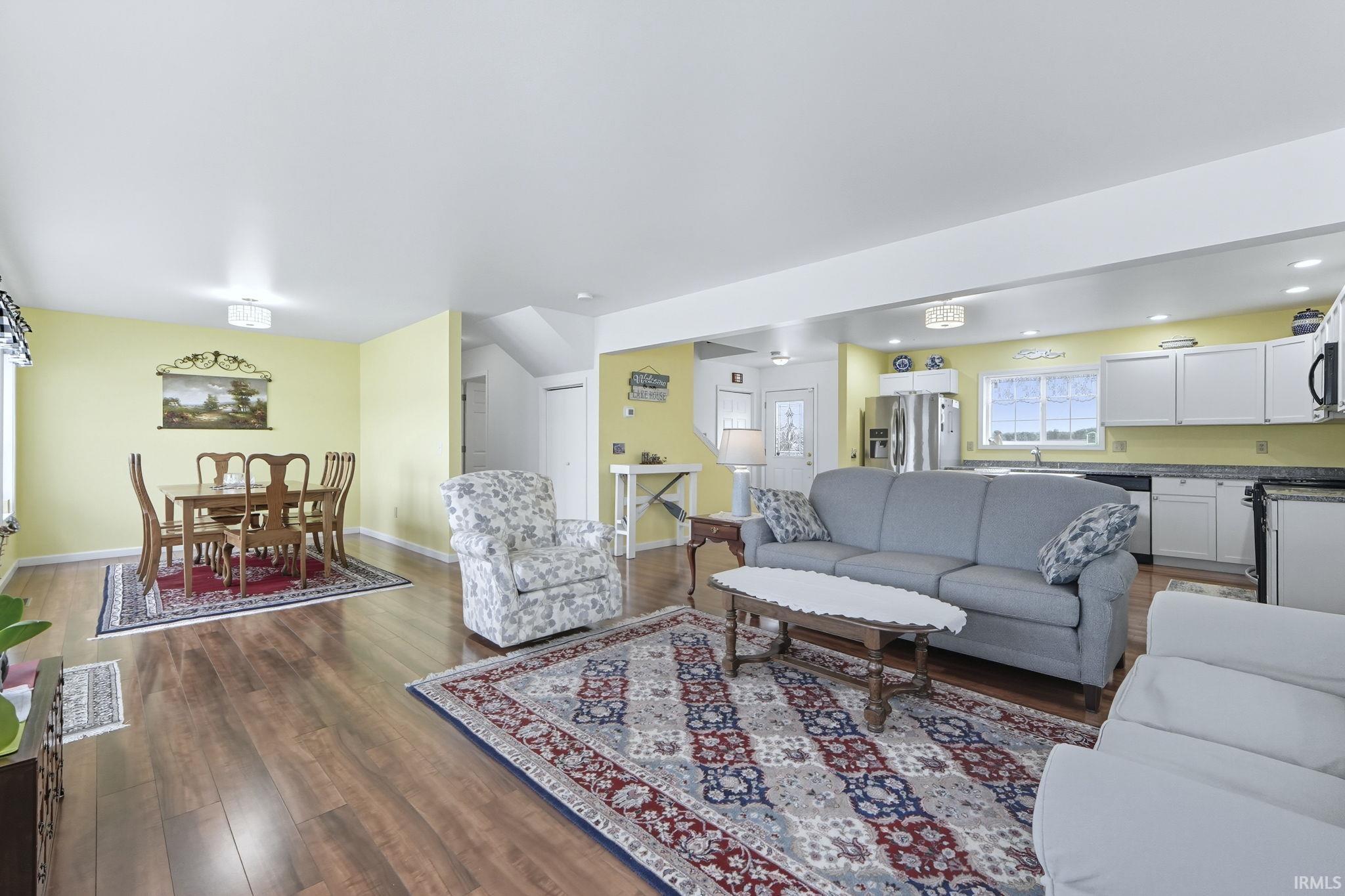 Photo 9 of 1425 E 700 Road