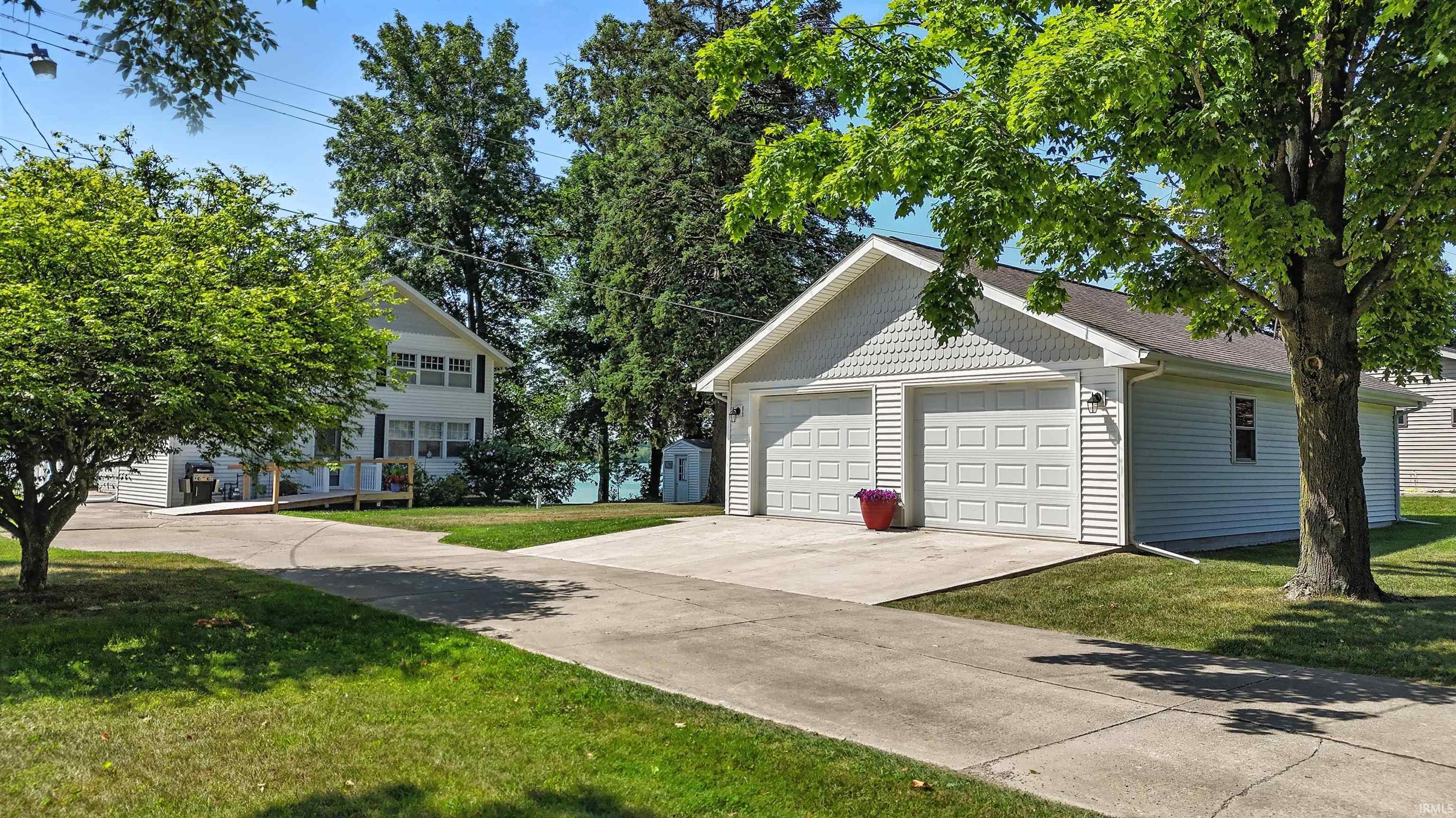 Photo 3 of 1130 E 455 S