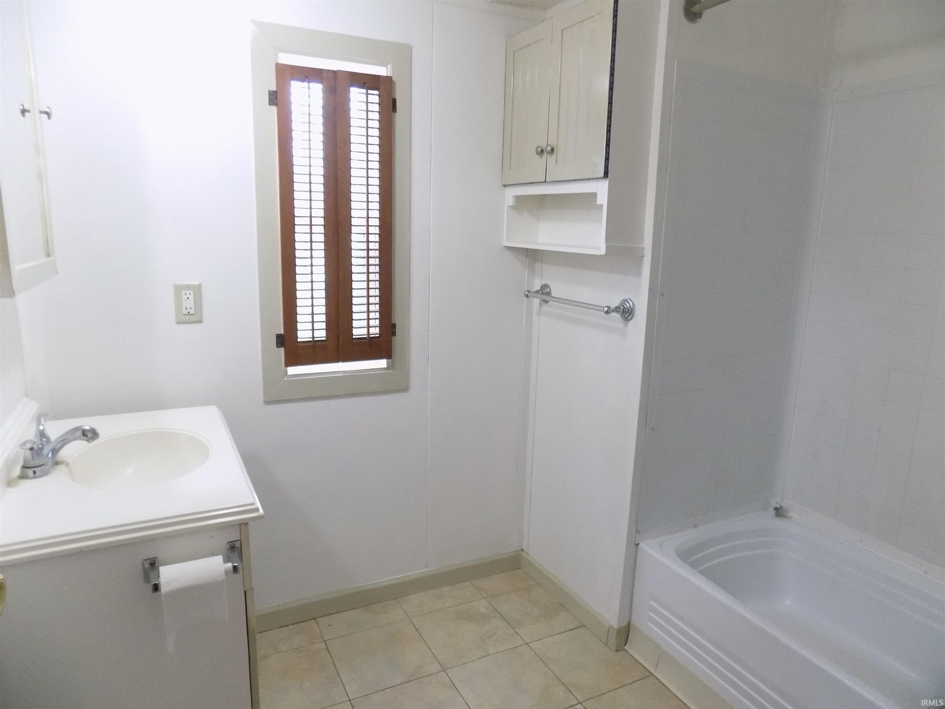 Photo 10 of 57560 Paul Street