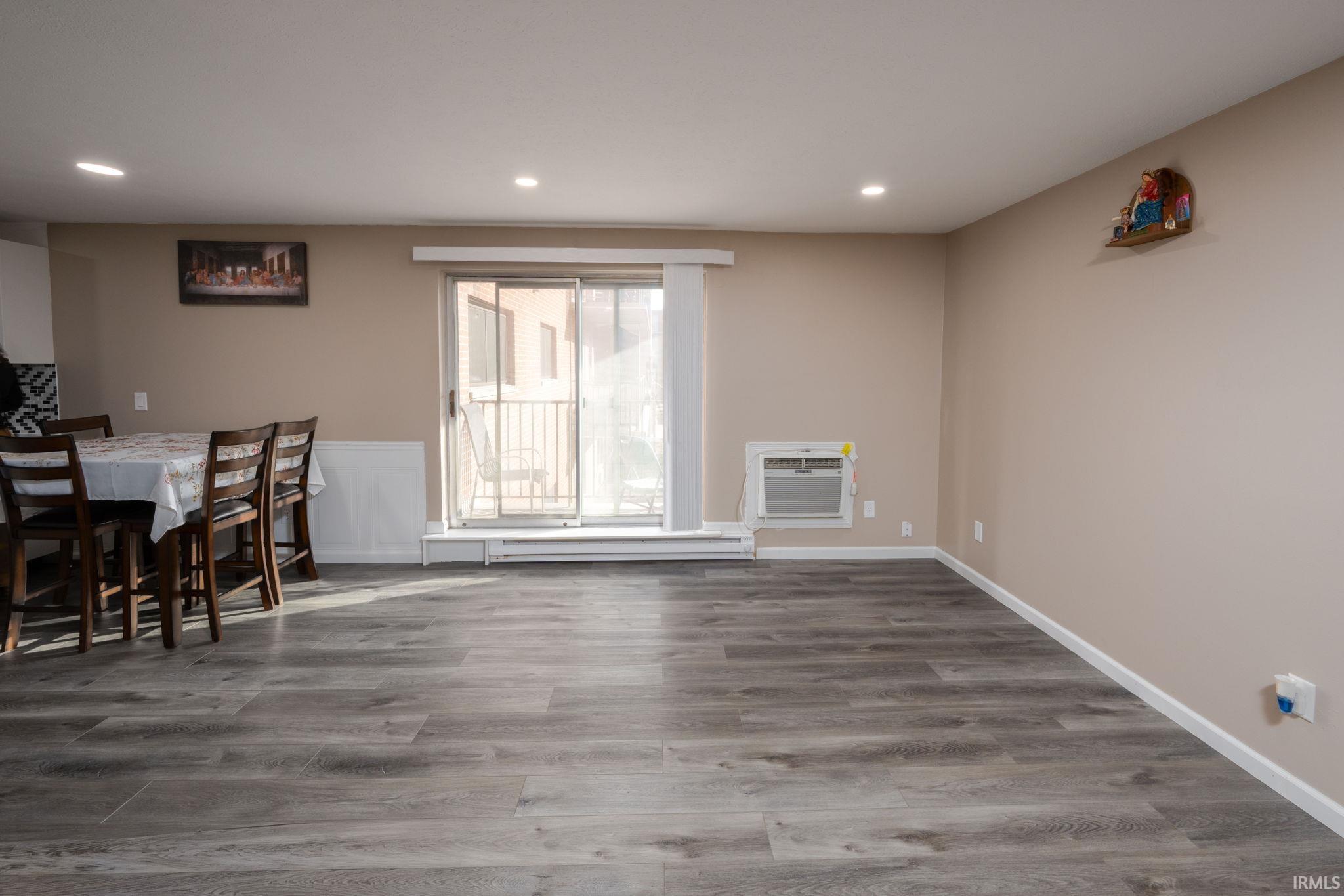 Photo 5 of 2927 Westbrook Drive