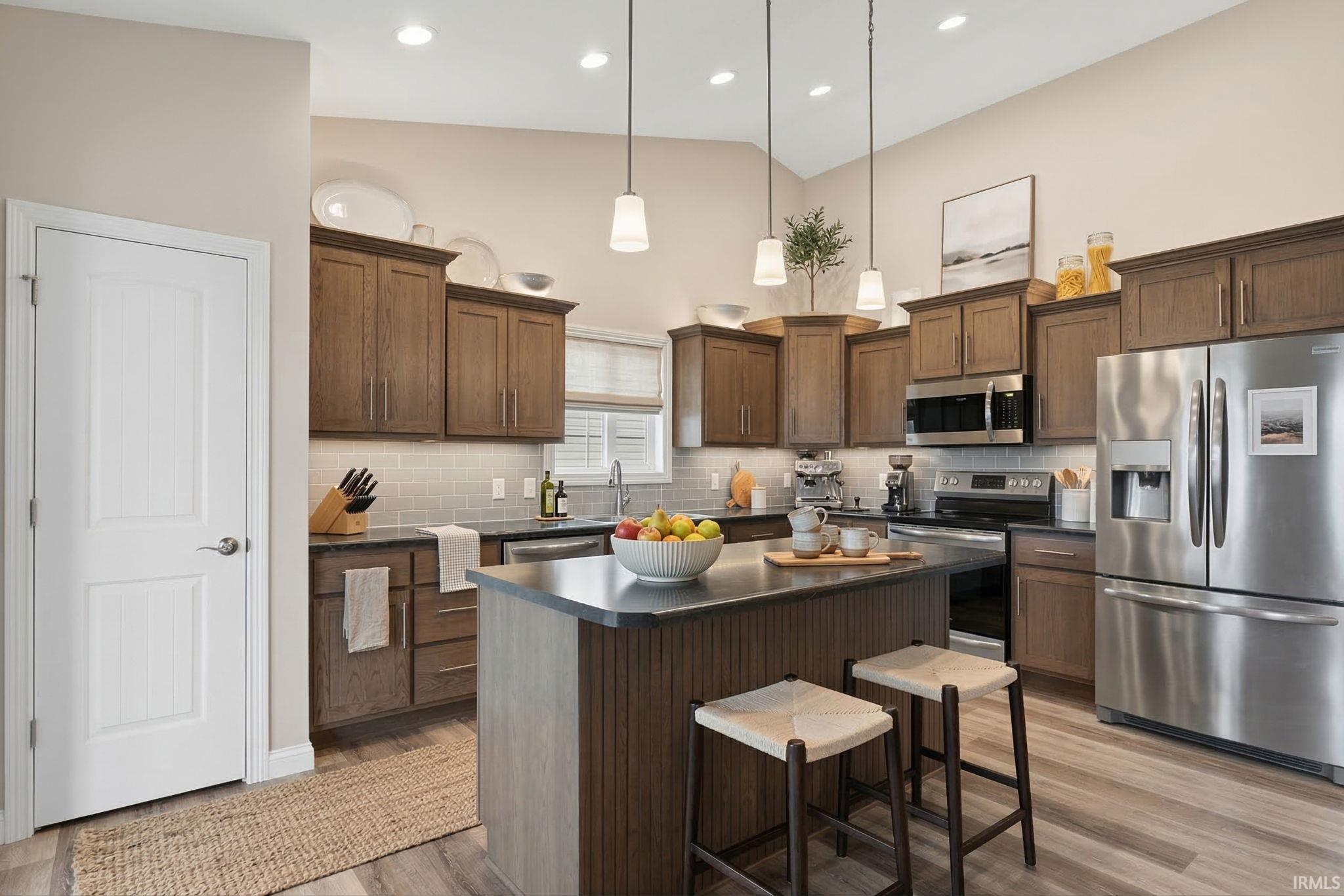 Photo 5 of 7864 Sunbeam Cove