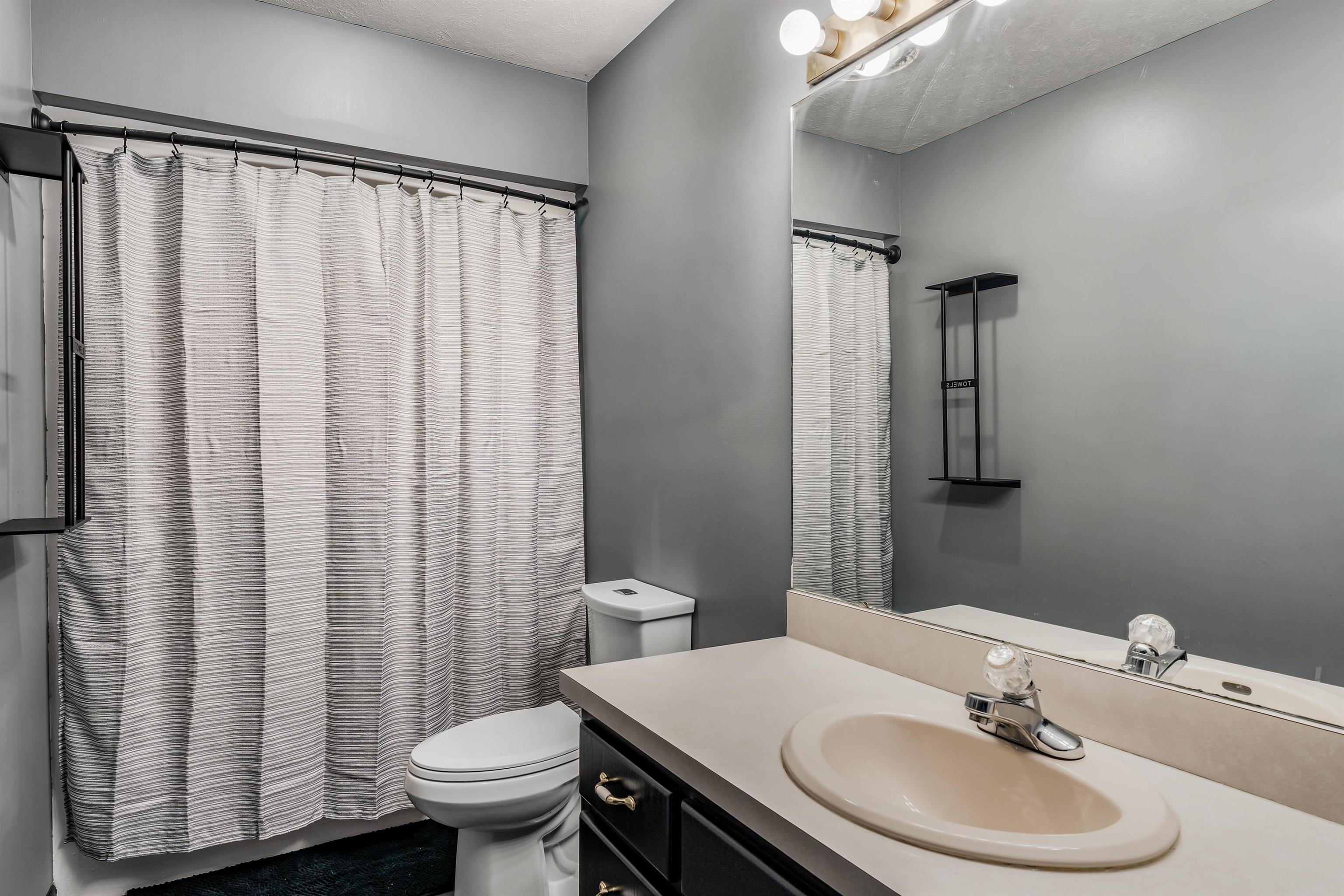 Photo 14 of 131 EMS C29A Lane