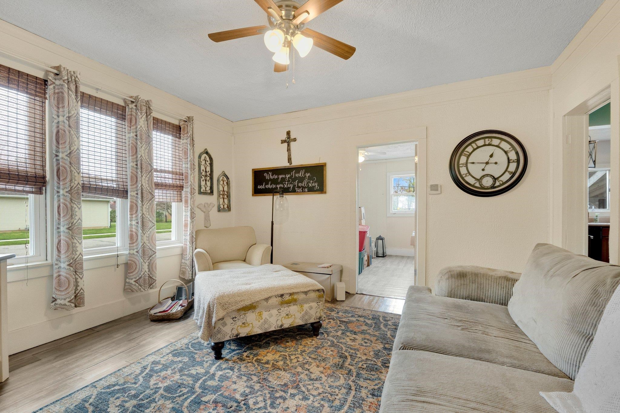 Photo 10 of 1605 E Clark Street