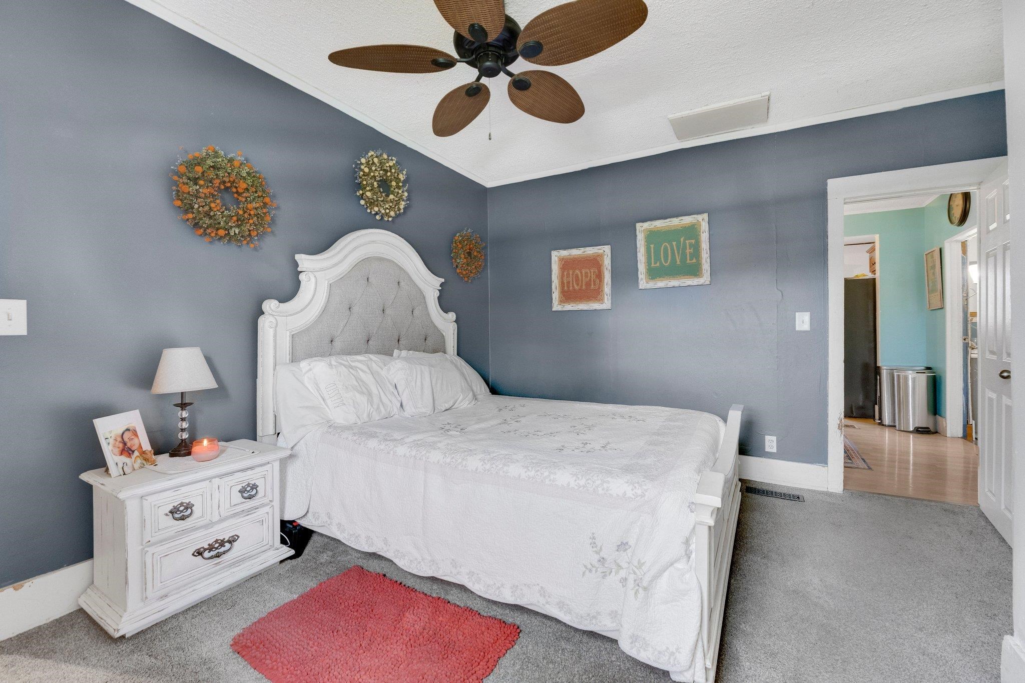 Photo 13 of 1605 E Clark Street