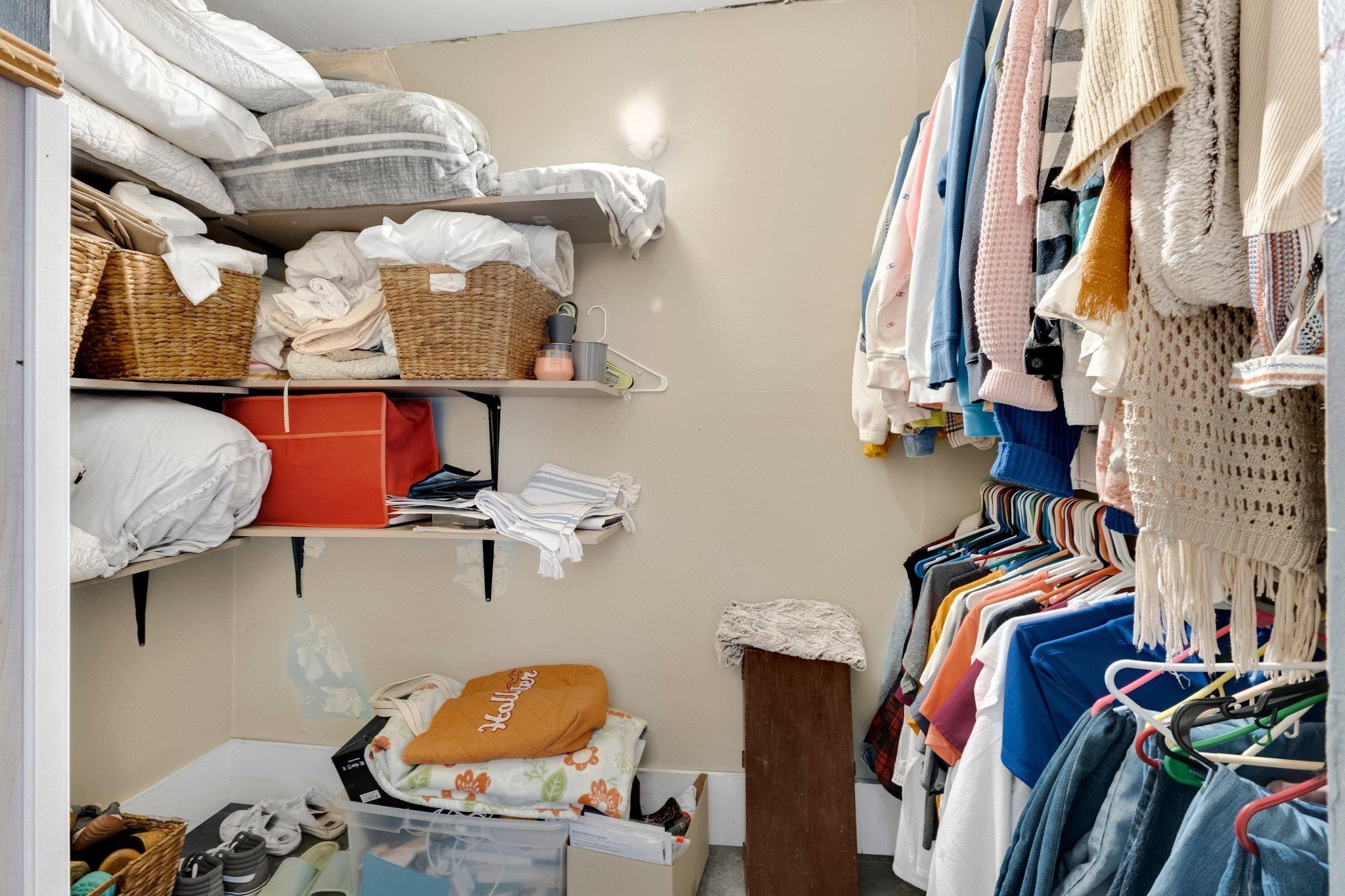 Photo 15 of 1605 E Clark Street