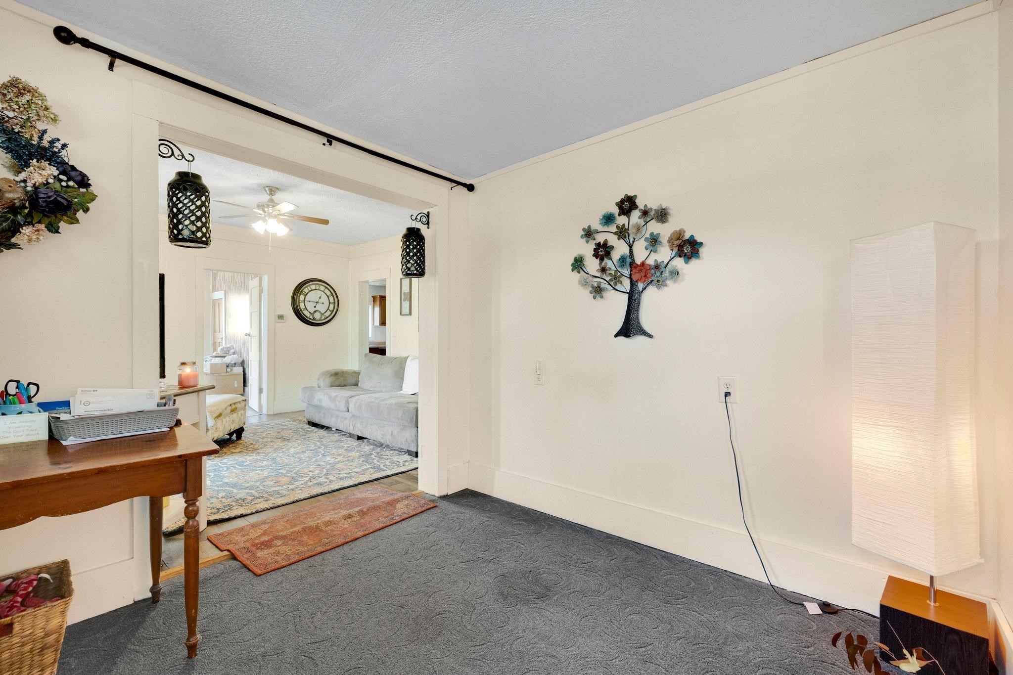 Photo 22 of 1605 E Clark Street