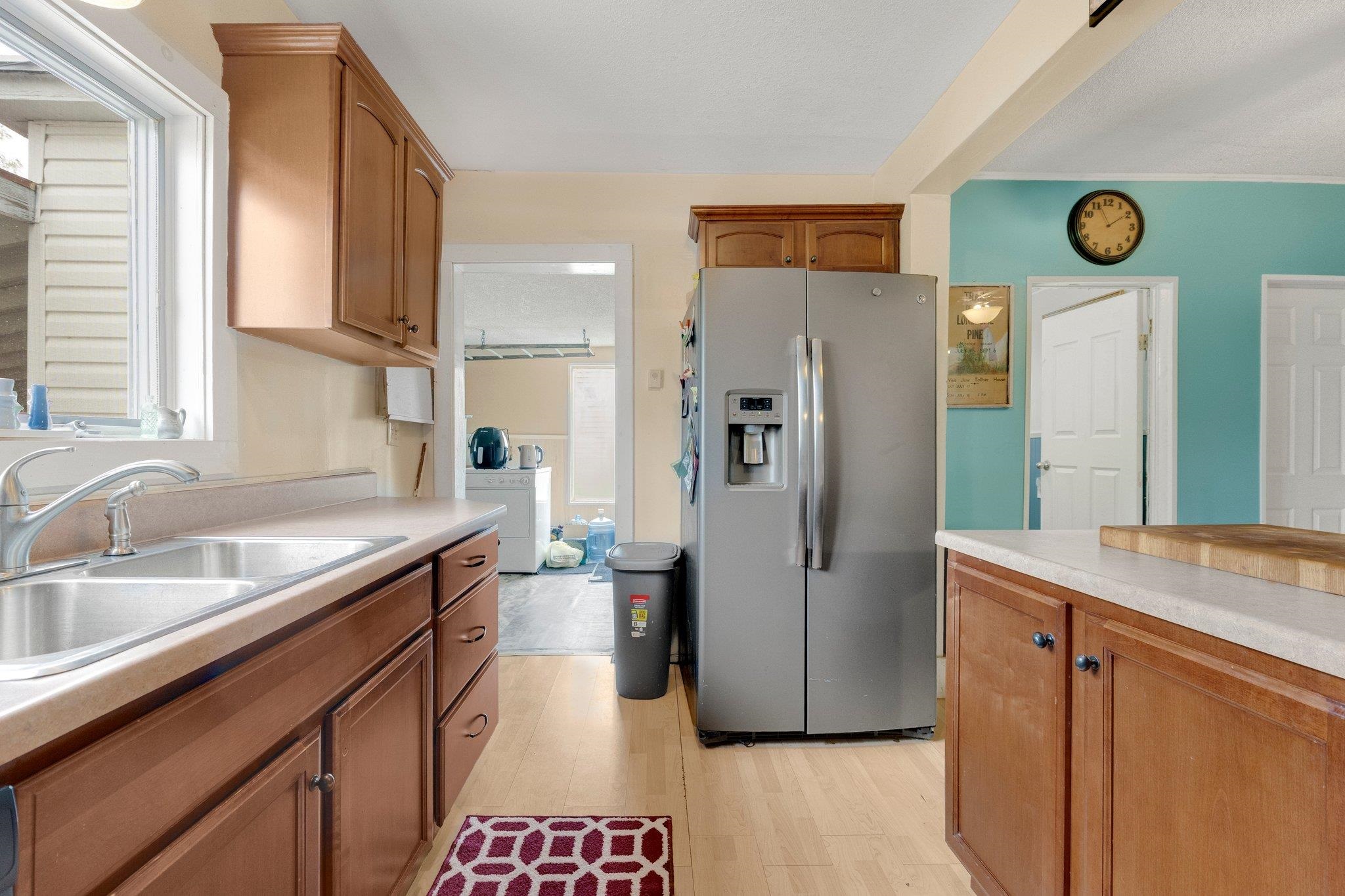 Photo 4 of 1605 E Clark Street