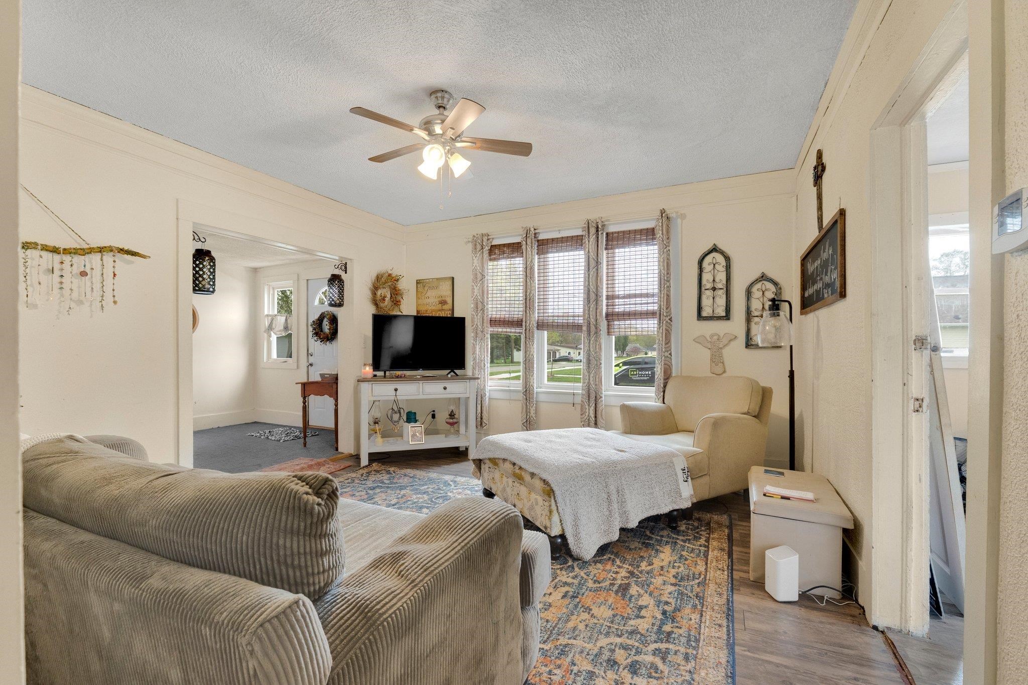 Photo 9 of 1605 E Clark Street