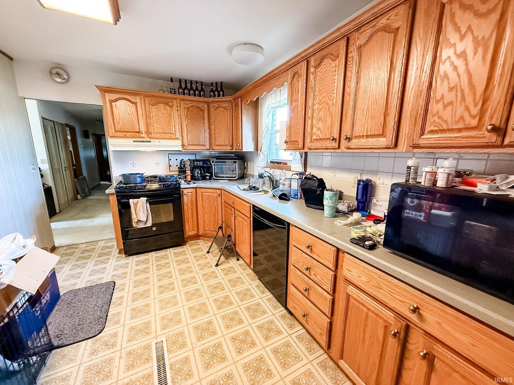 Homes for sale in Kokomo, IN | 1804 Pontiac Dr, Kokomo, IN 46902 | MLS# 202607574