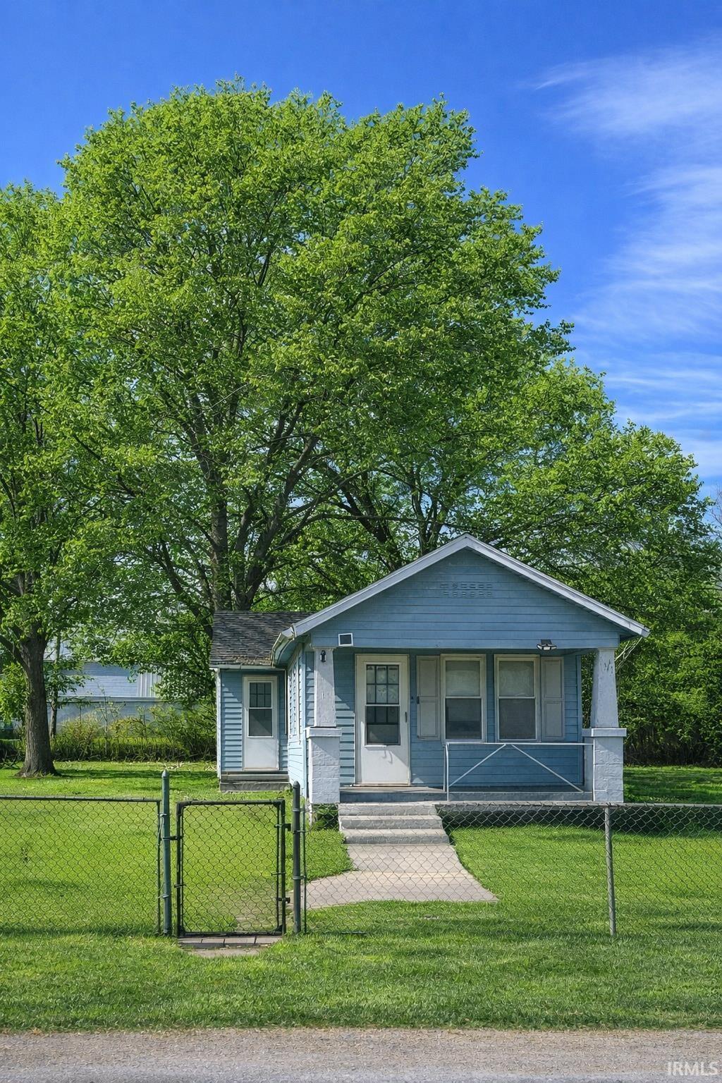 Homes for sale in Evansville, IN | 2013 S New York Ave, Evansville, IN 47714 | MLS# 202607593