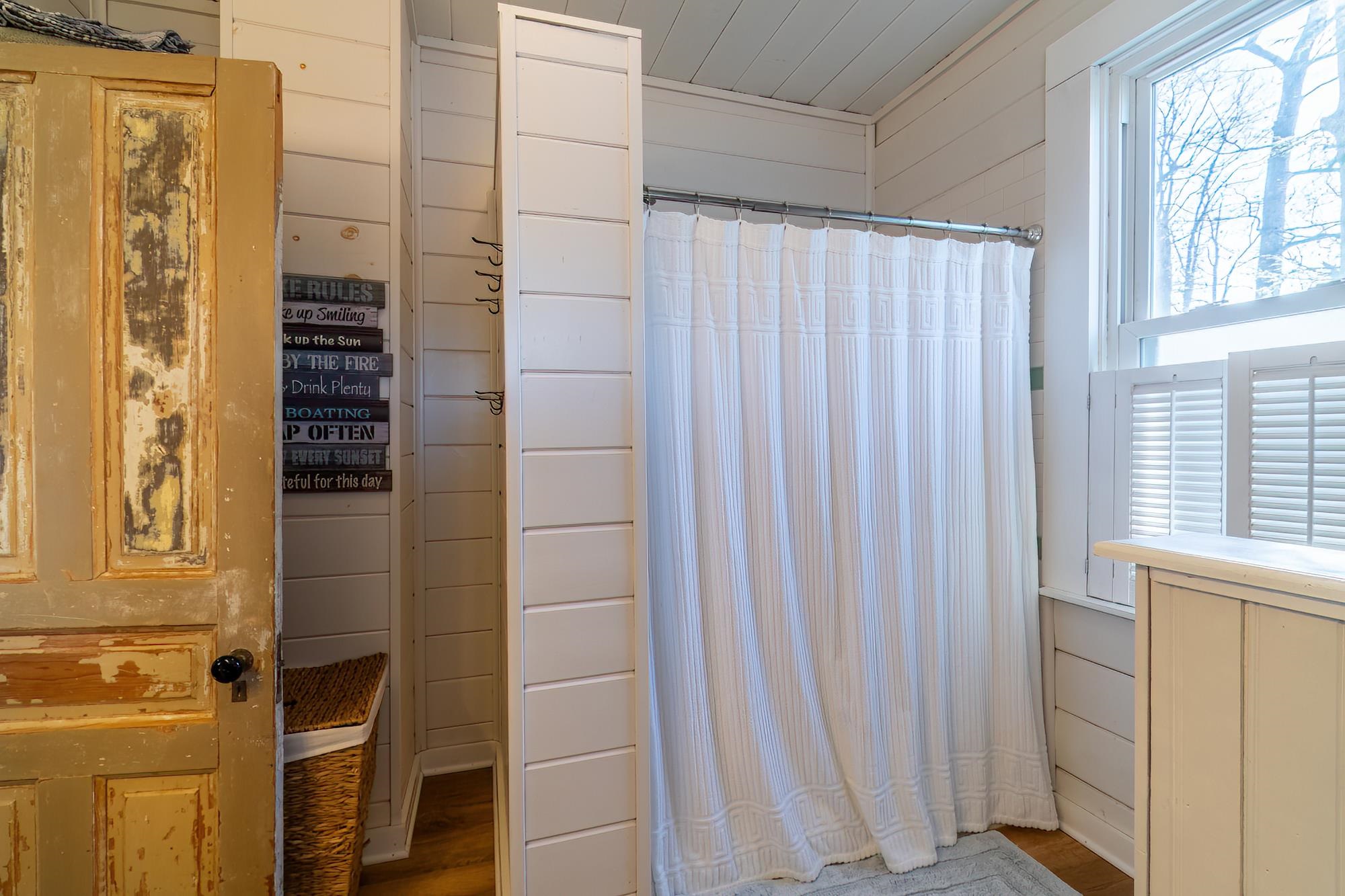 Photo 14 of 796 Lakeside Drive