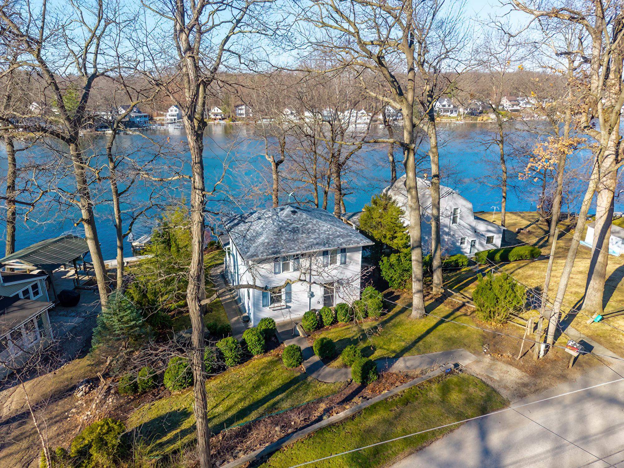 Photo 26 of 796 Lakeside Drive