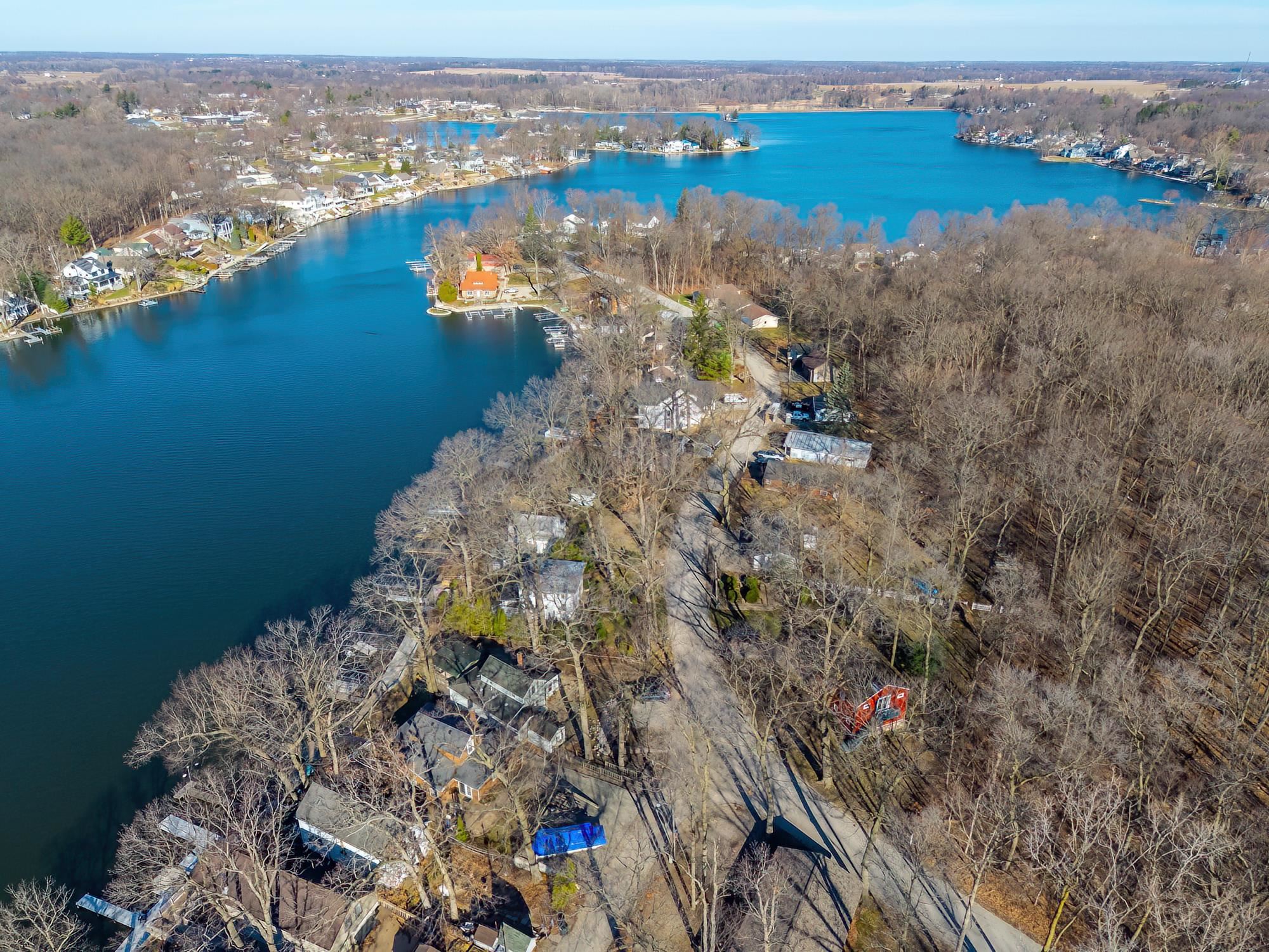 Photo 27 of 796 Lakeside Drive