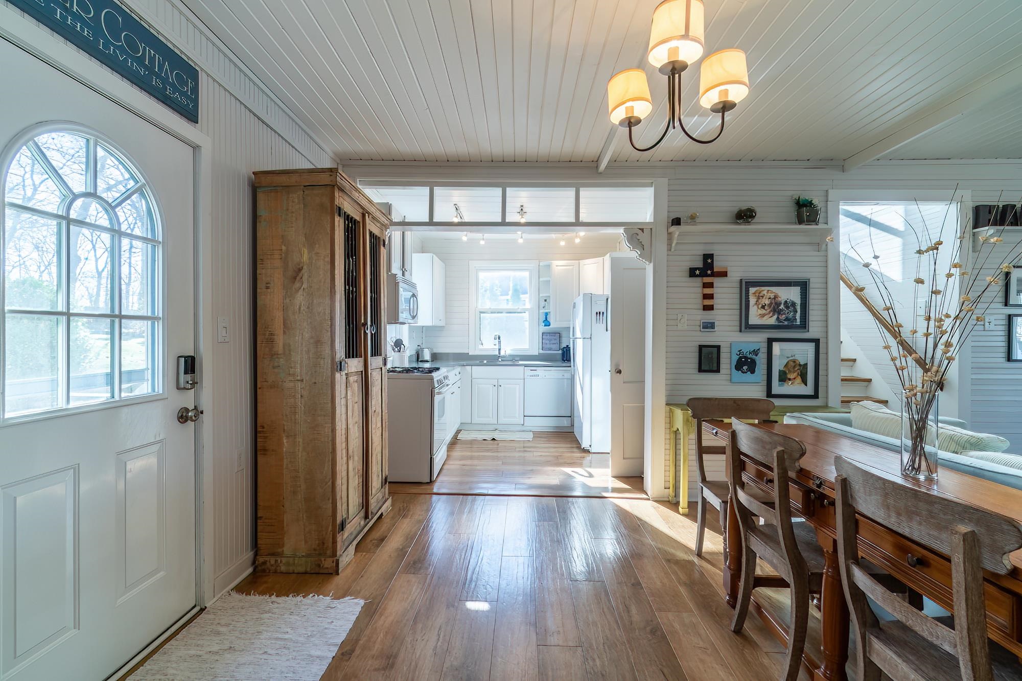 Photo 7 of 796 Lakeside Drive