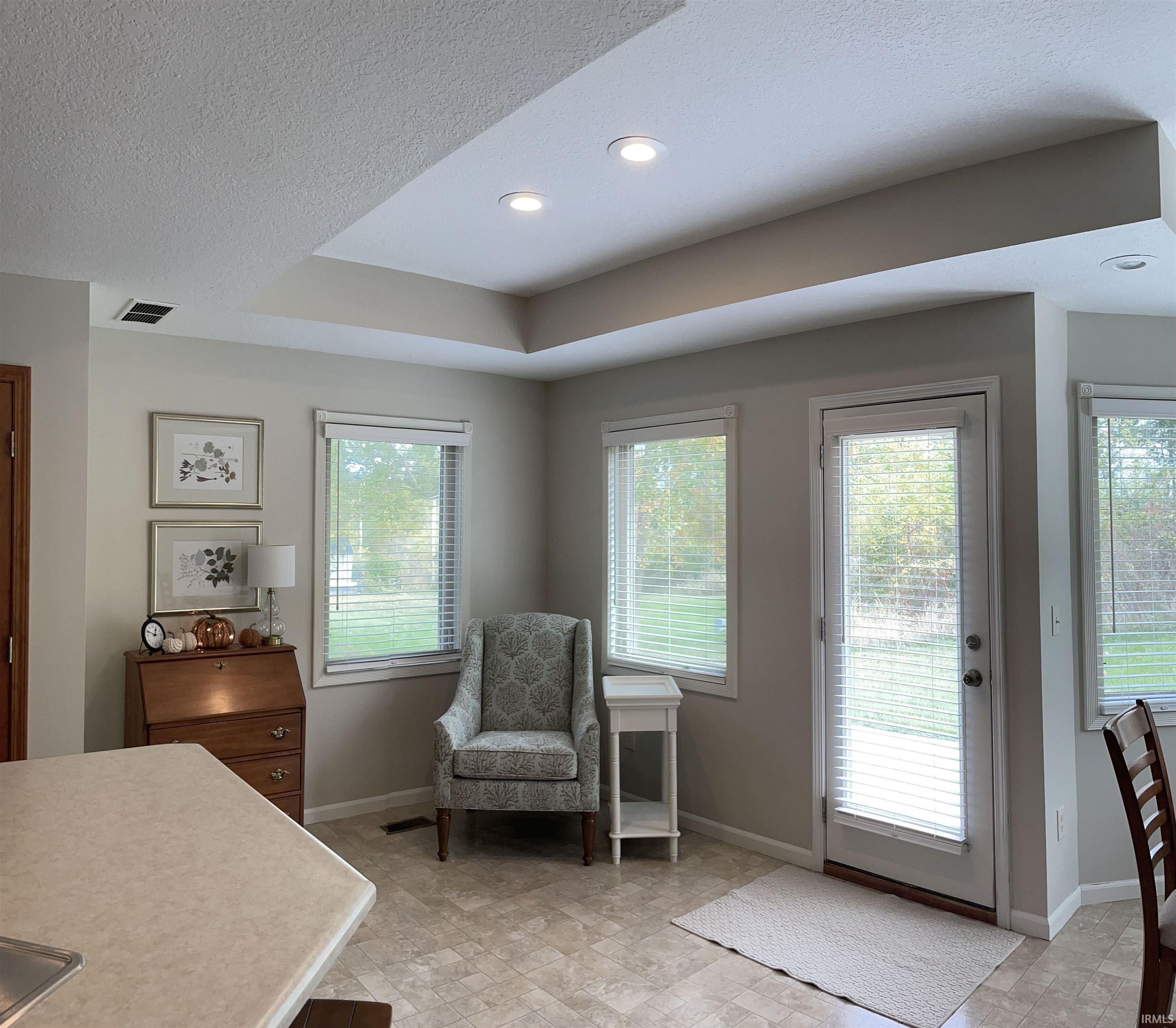 Photo 9 of 230 Broadmore Circle