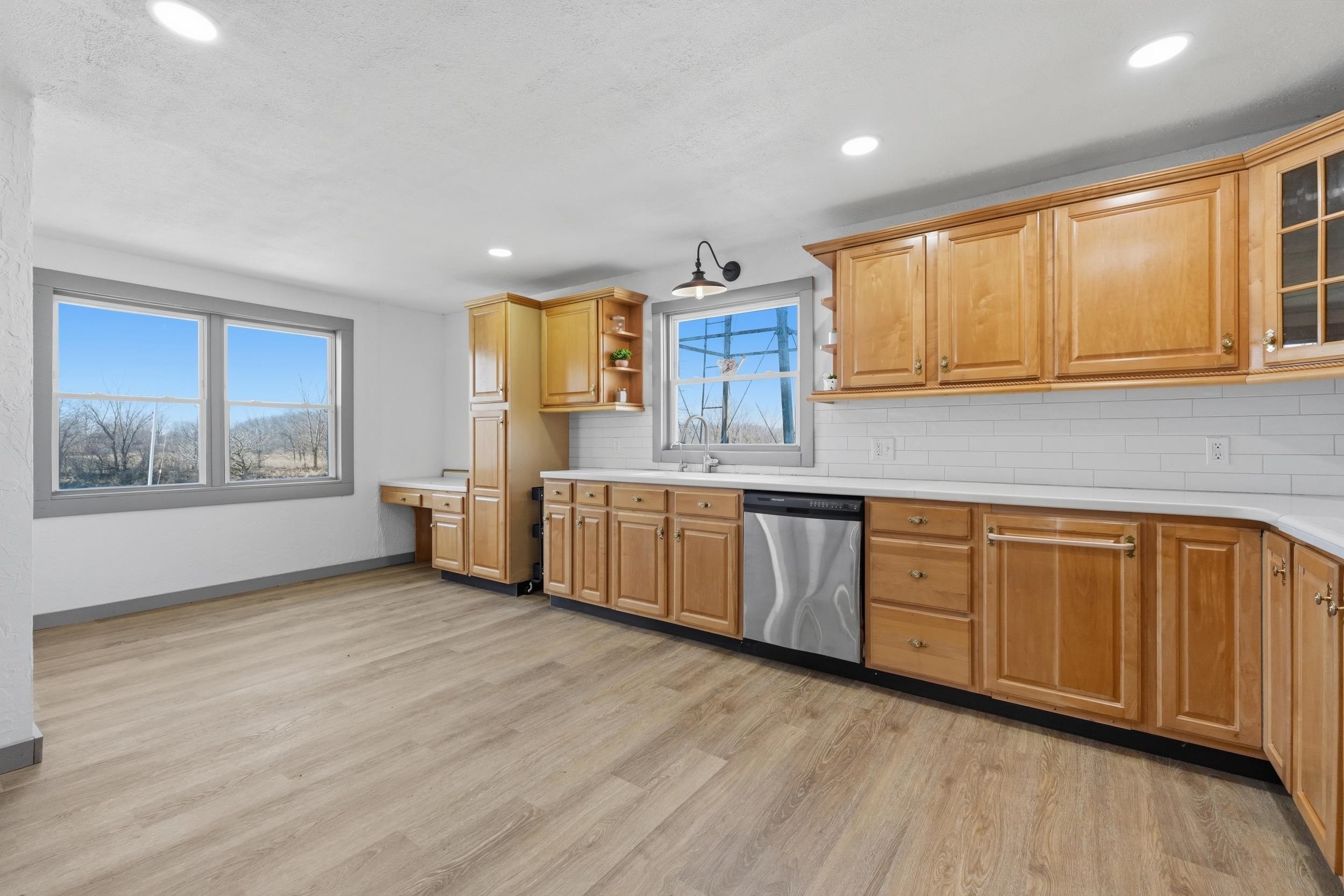 Photo 15 of 7770 S Old 27