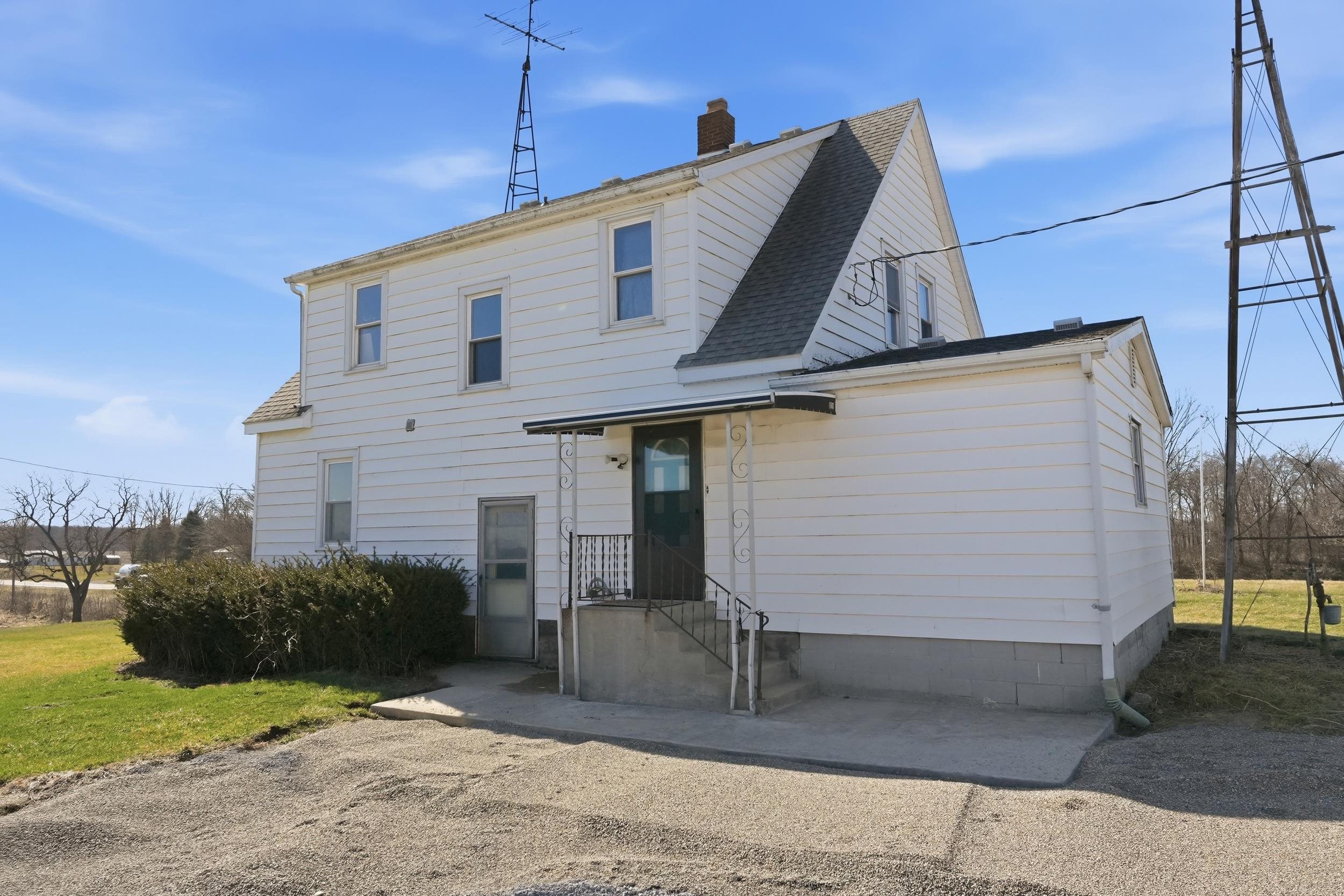 Photo 3 of 7770 S Old 27