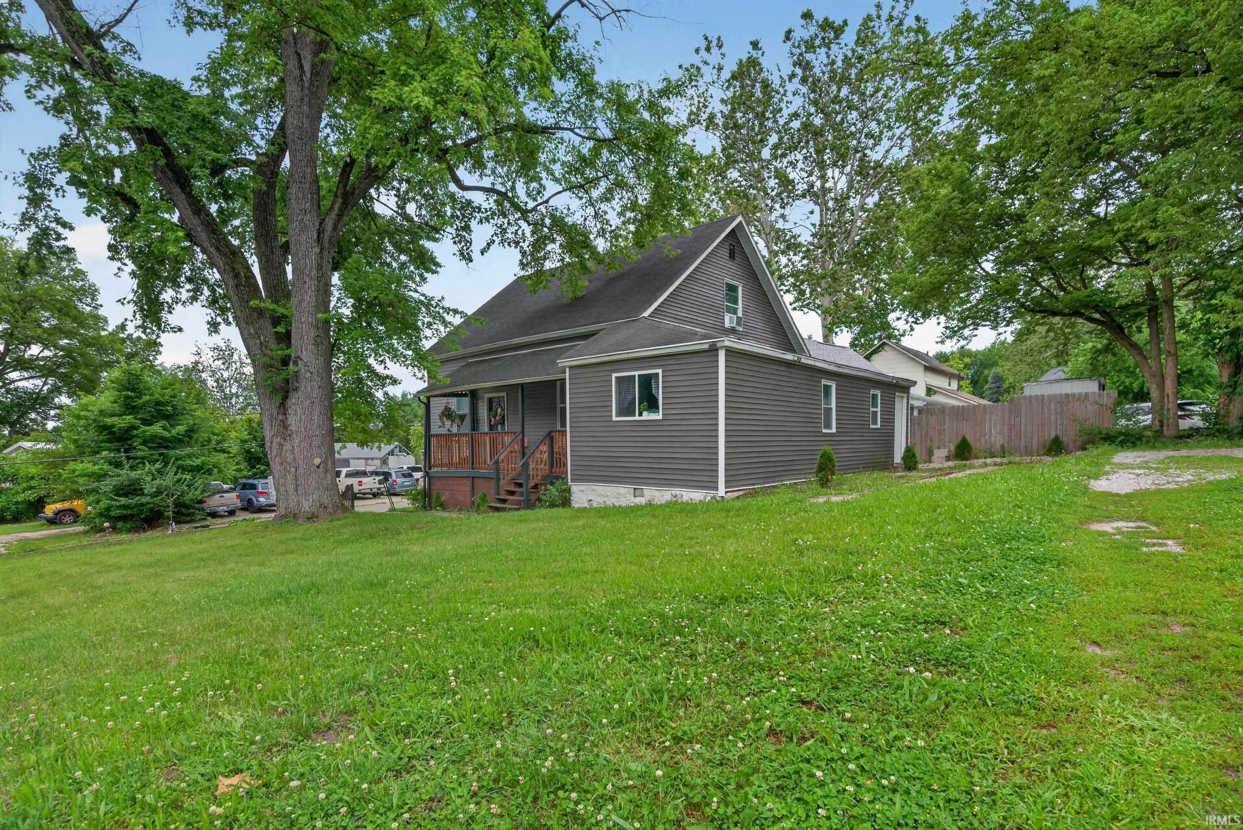 3rd image of 520 Henry St, Logansport, IN 46947 | MLS# 202608170