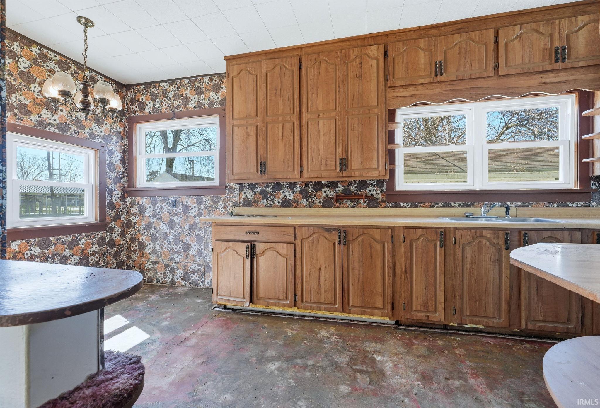 Photo 10 of 622 Broadway Street