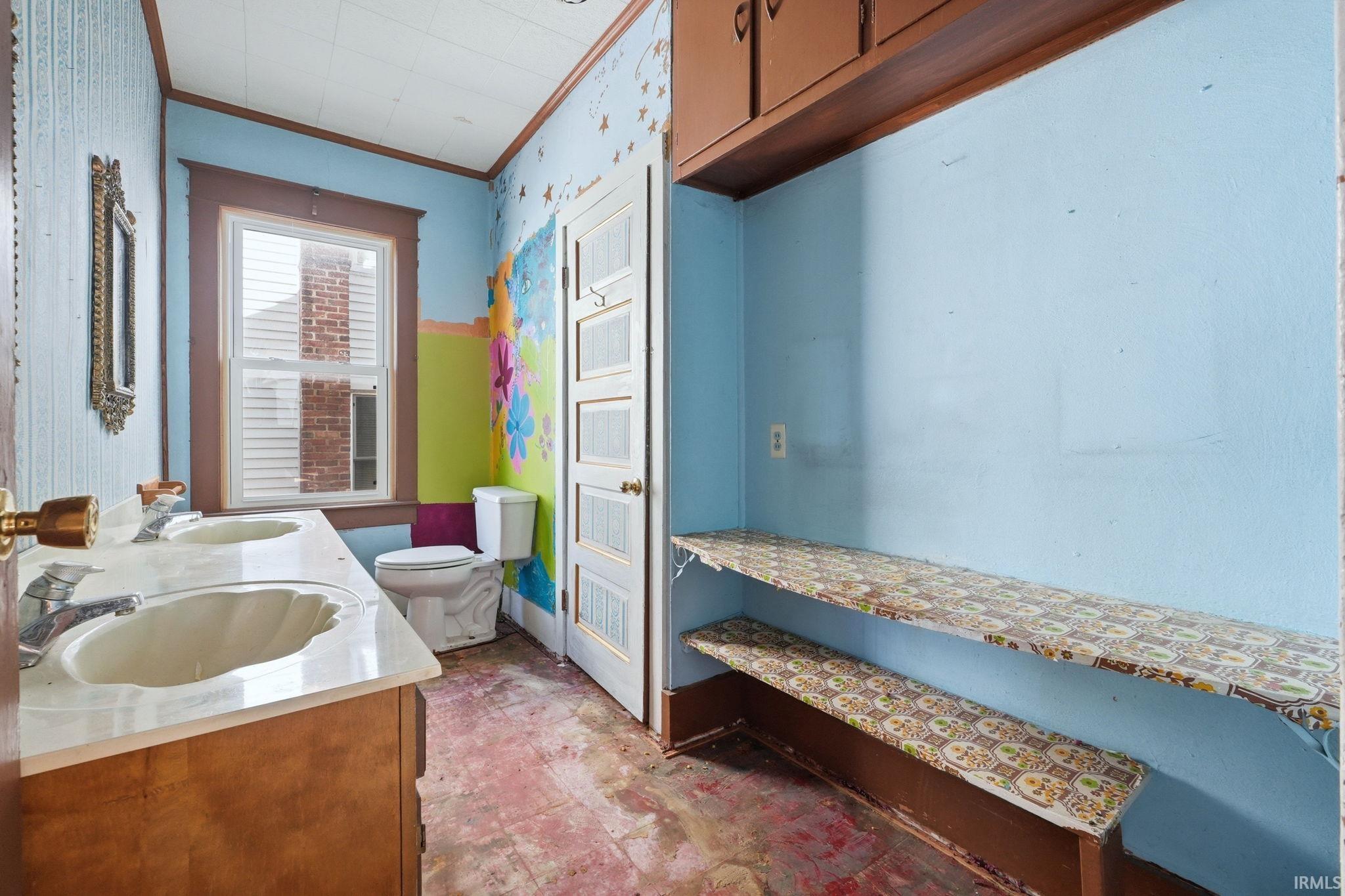 Photo 17 of 622 Broadway Street