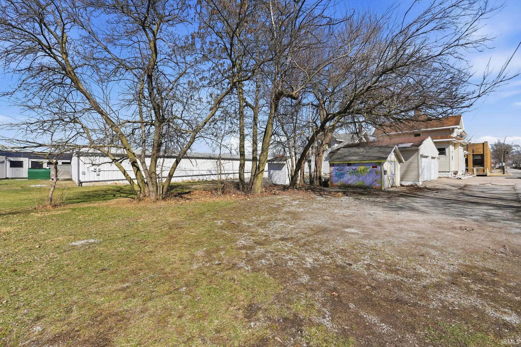 Photo 20 of 622 Broadway Street