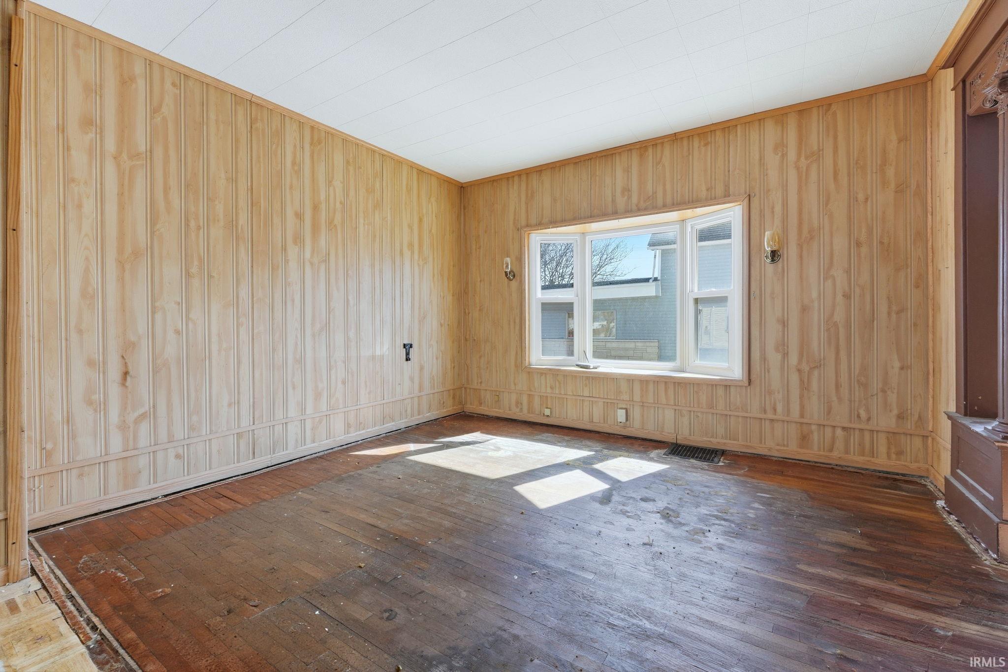 Photo 7 of 622 Broadway Street