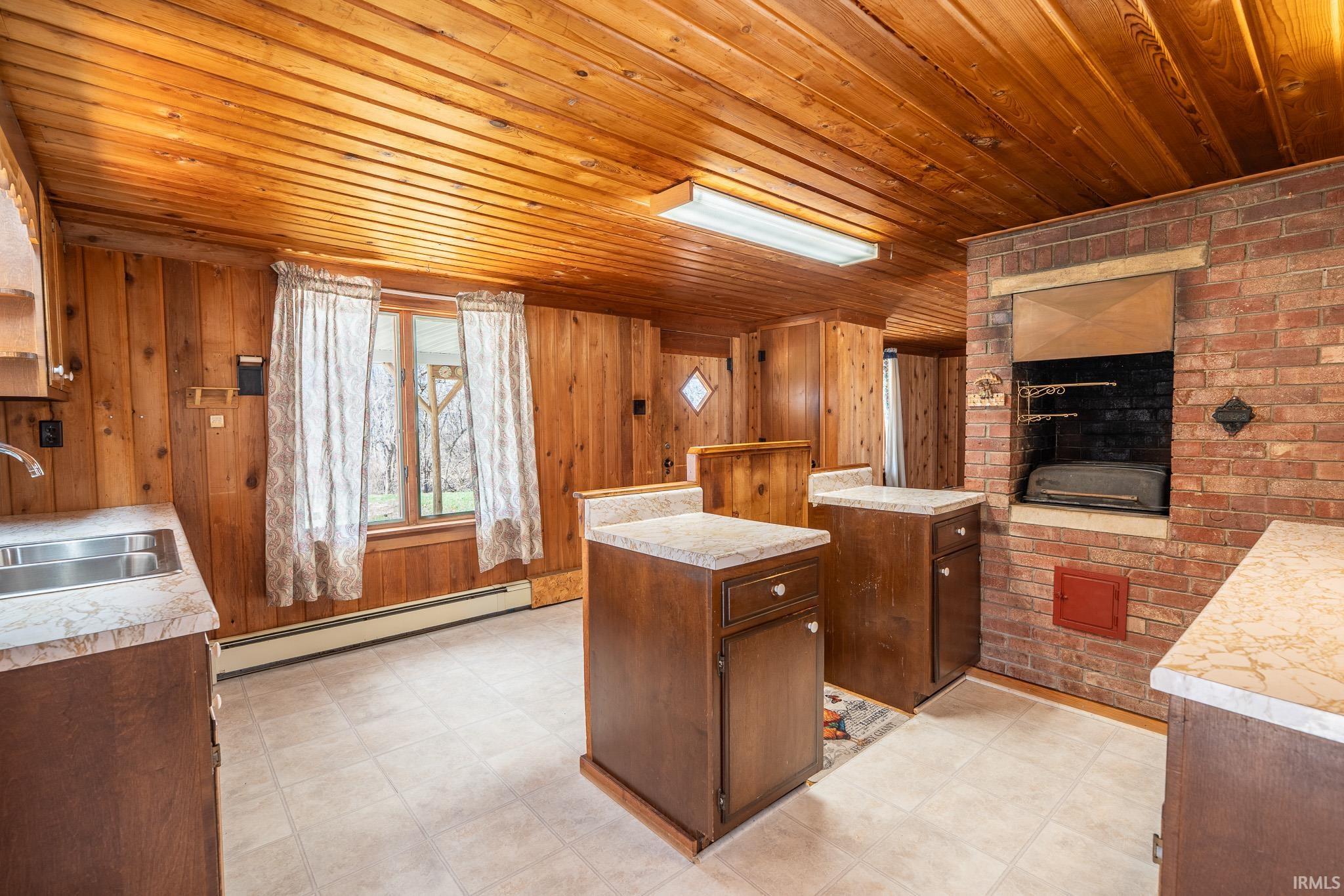 Photo 11 of 75 W Old Trail