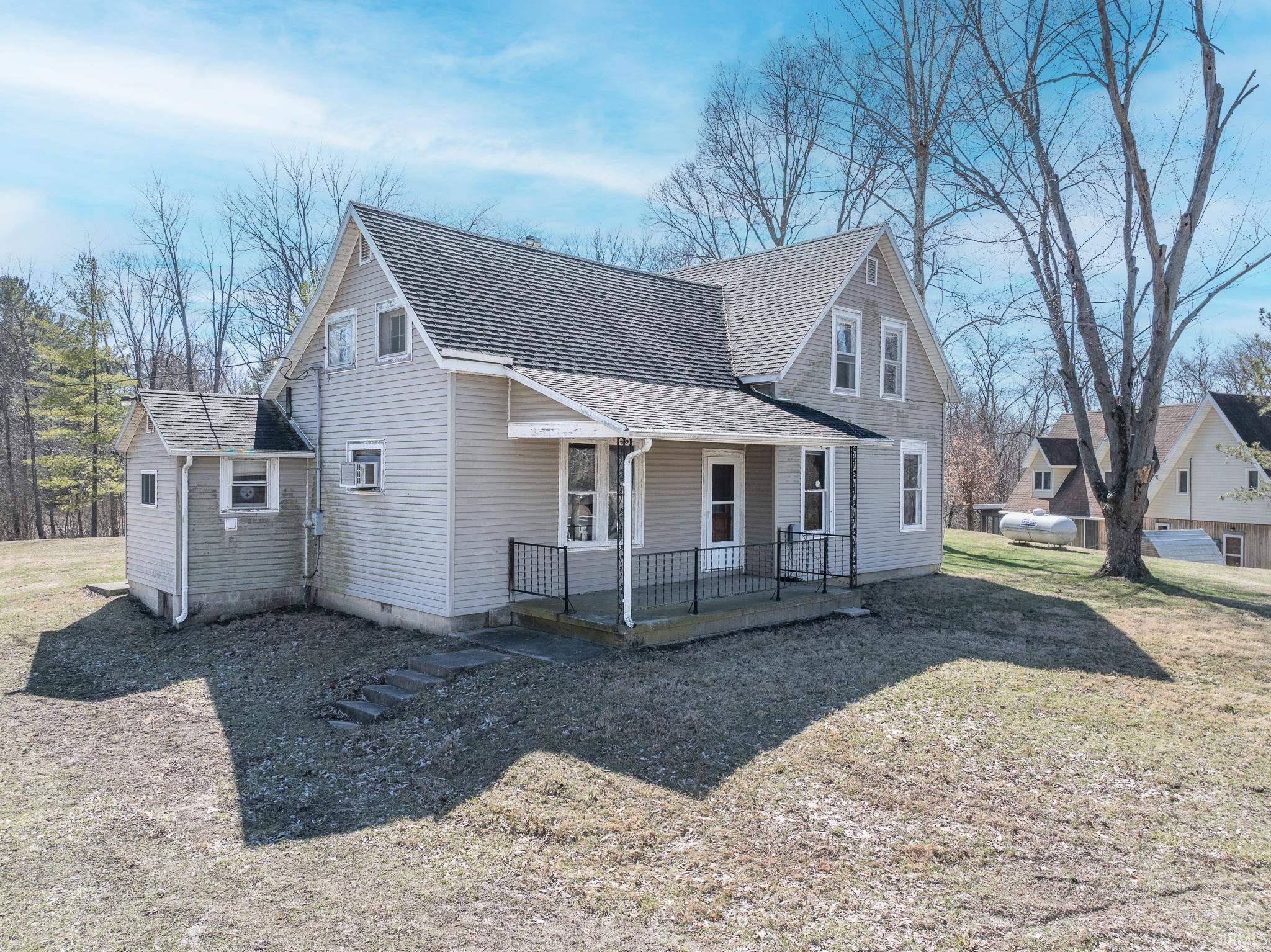 Photo 27 of 75 W Old Trail