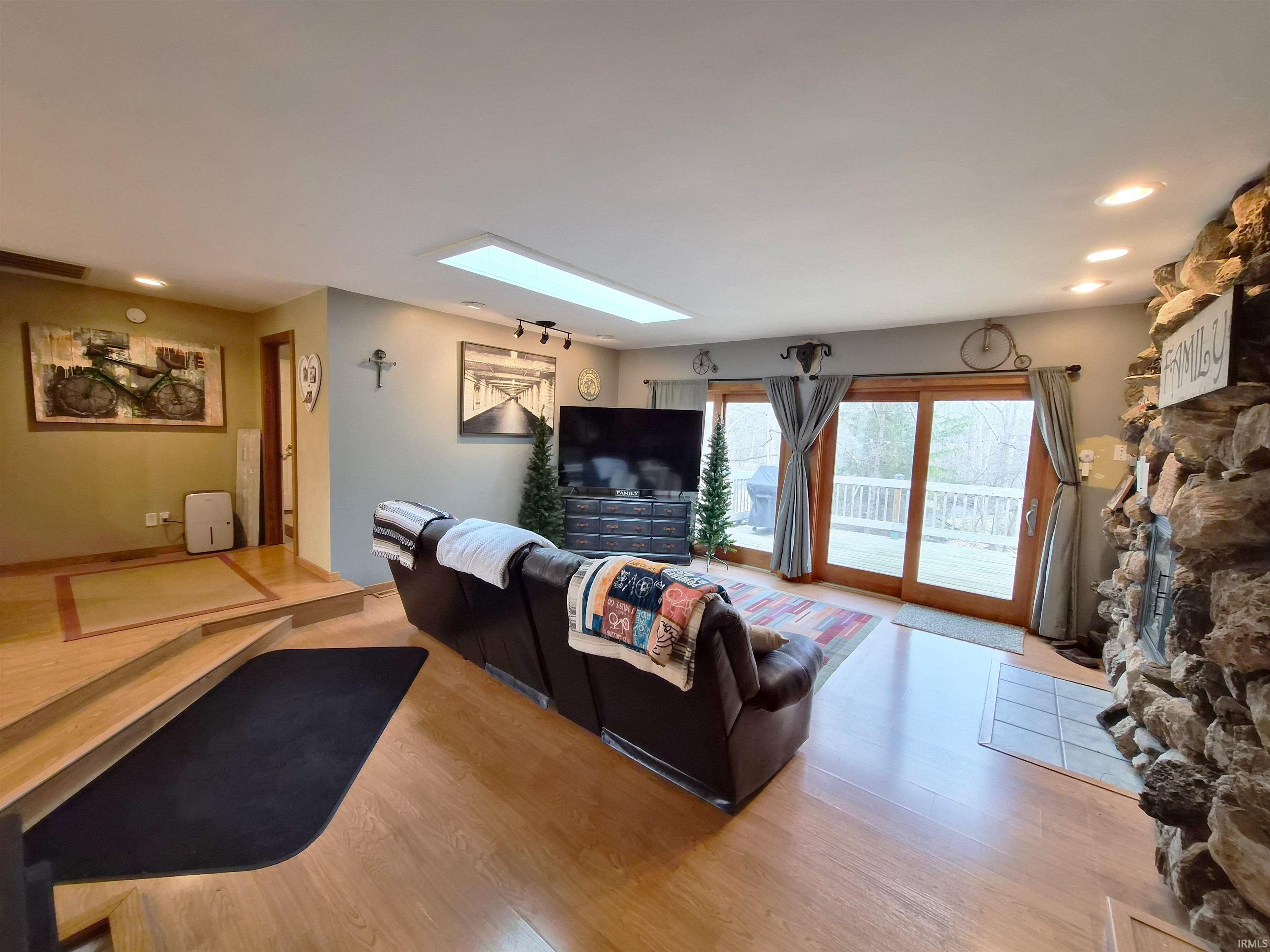 Photo 10 of 564 E Pink Magnolia Drive