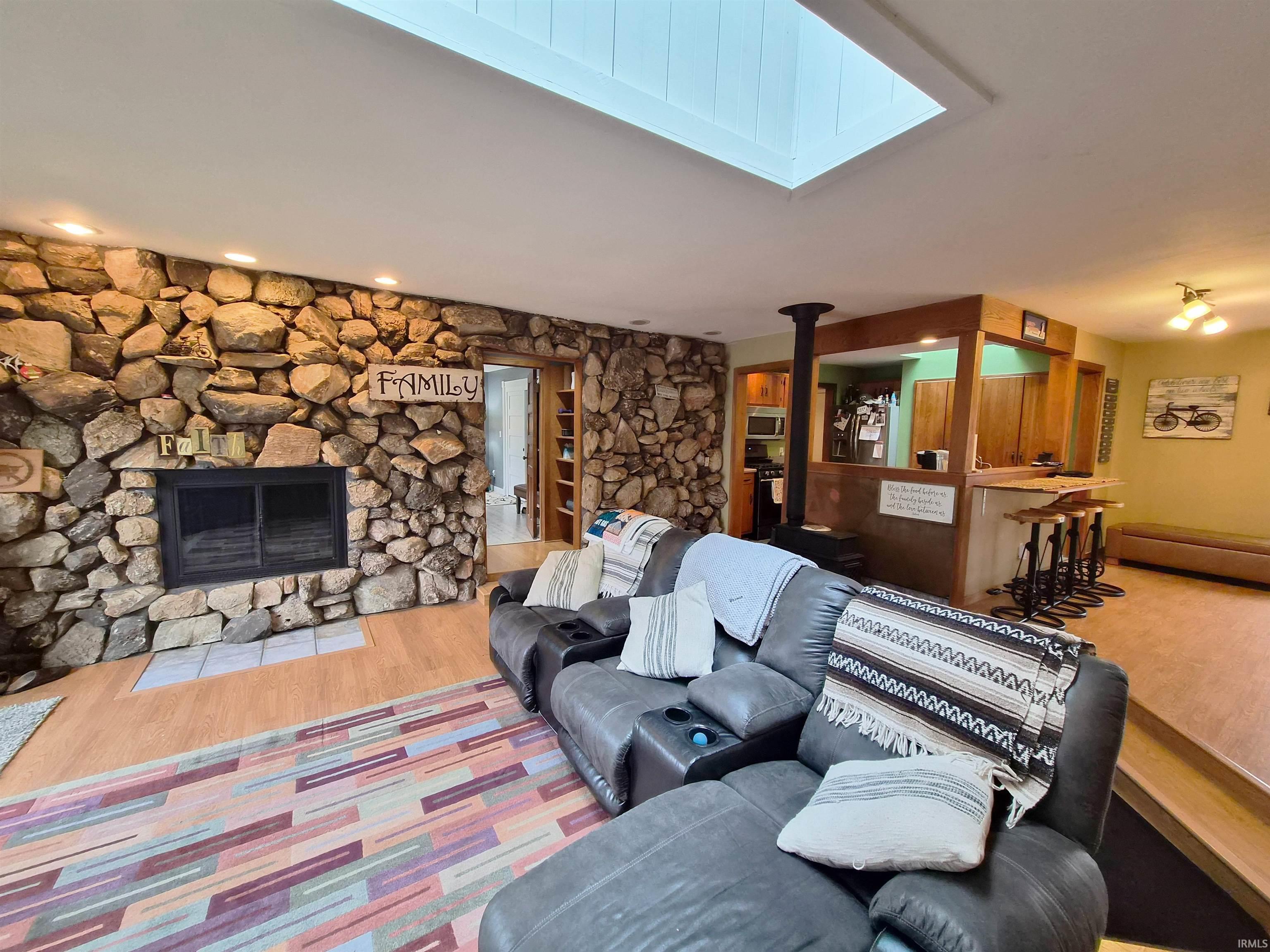 Photo 8 of 564 E Pink Magnolia Drive