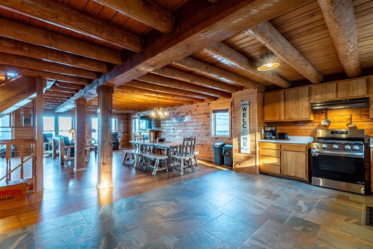 Photo 17 of 680 Lane 150H Hamilton Lk