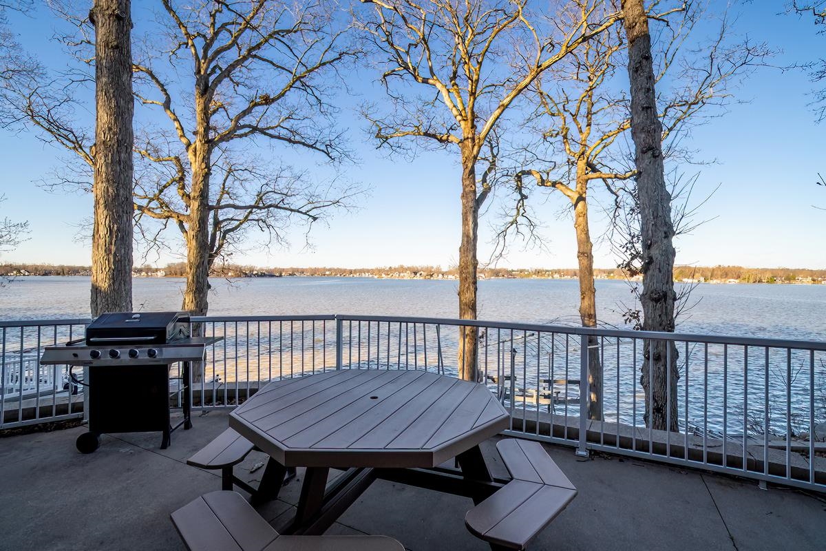 Photo 2 of 680 Lane 150H Hamilton Lk