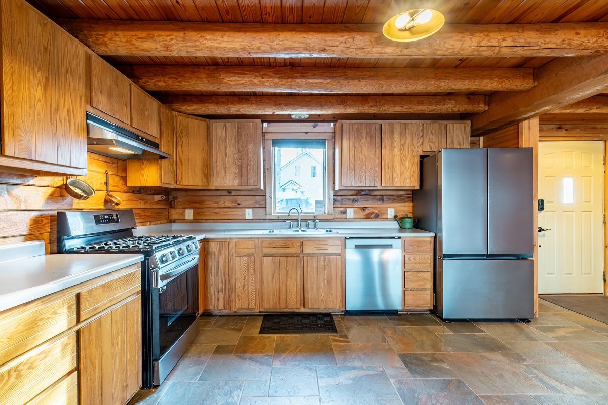 Photo 6 of 680 Lane 150H Hamilton Lk