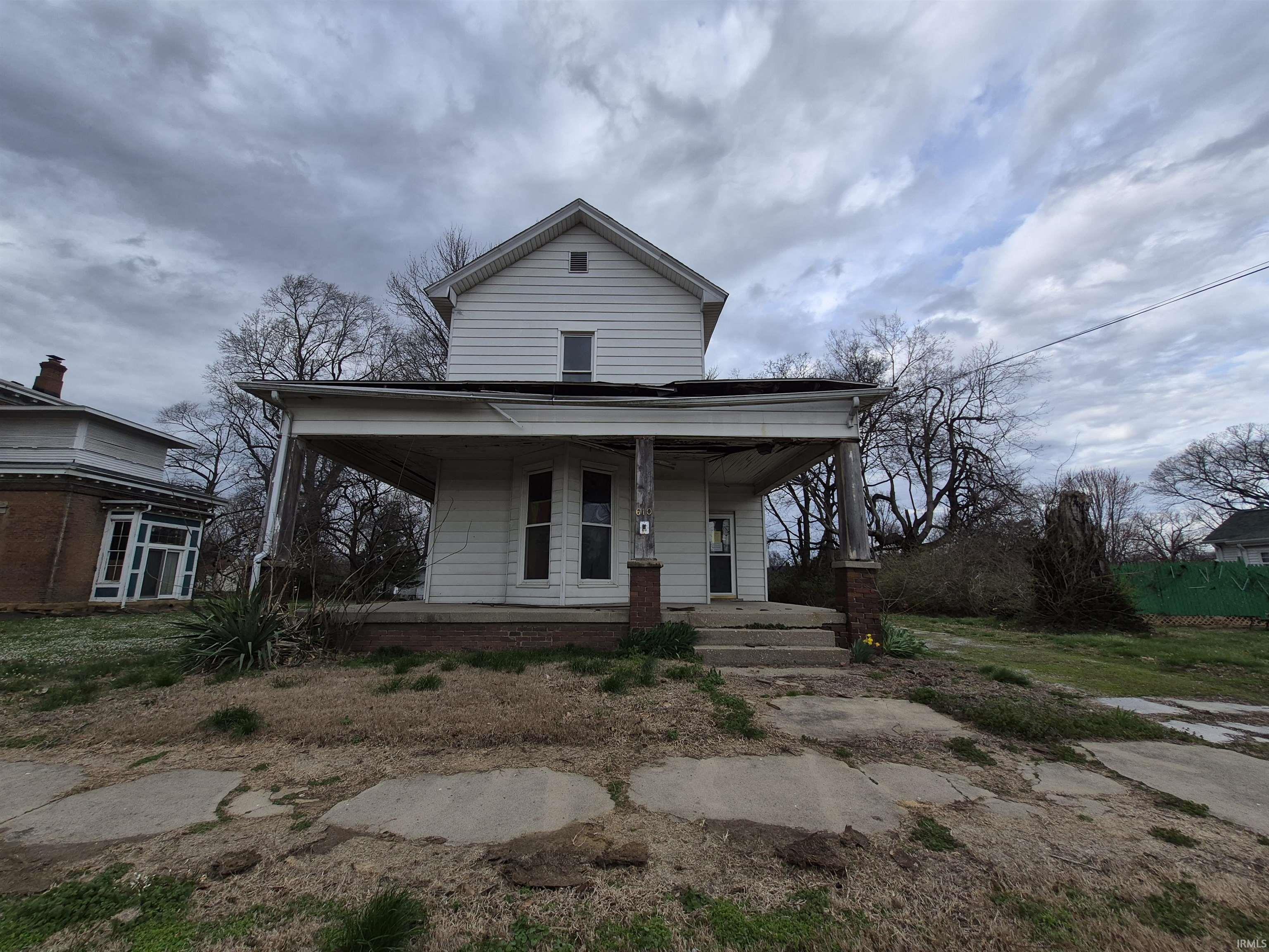 Homes for sale in Princeton, IN | 610 W State St, Princeton, IN 47670 | MLS# 202608350