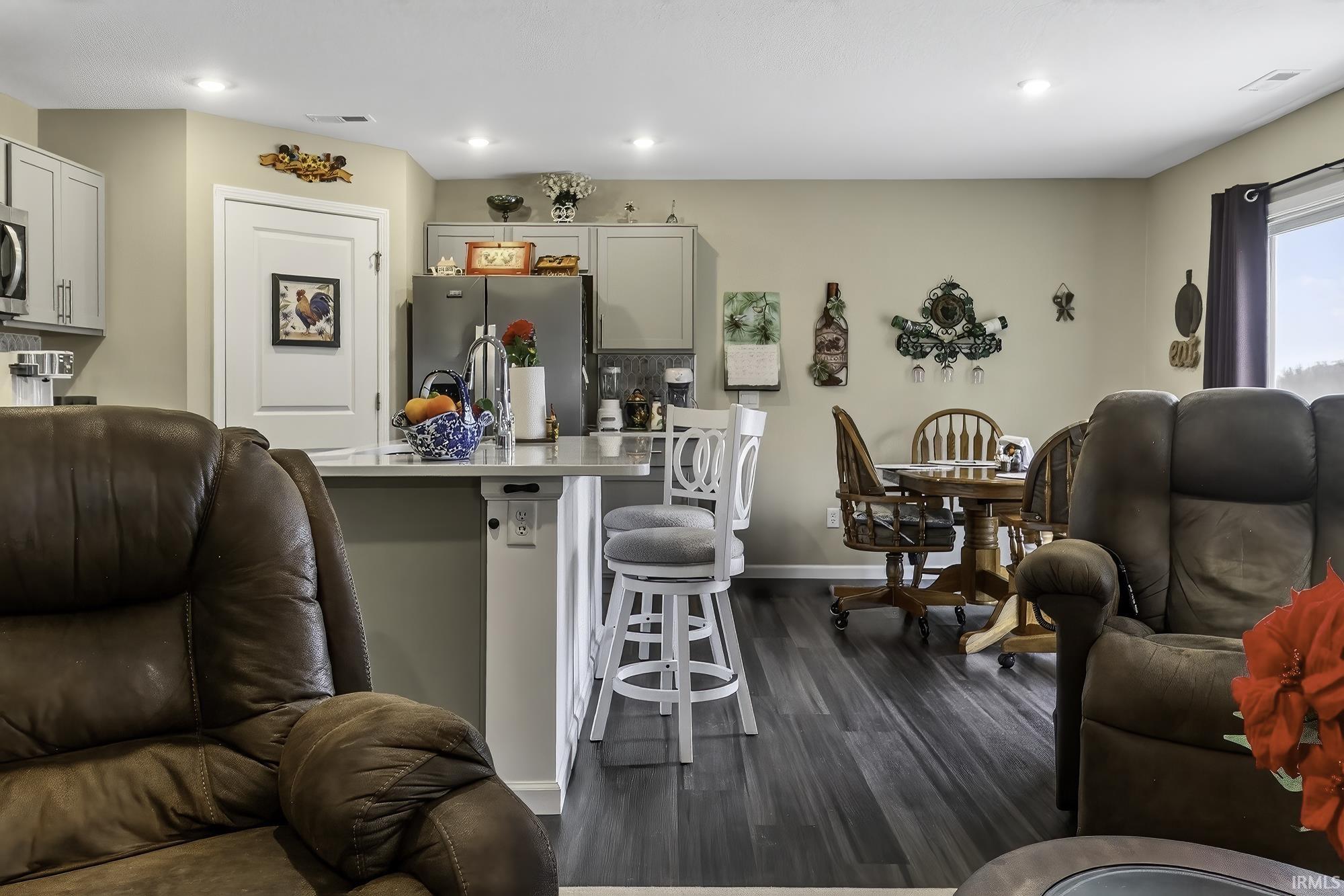 Photo 7 of 1762 Kensington Drive