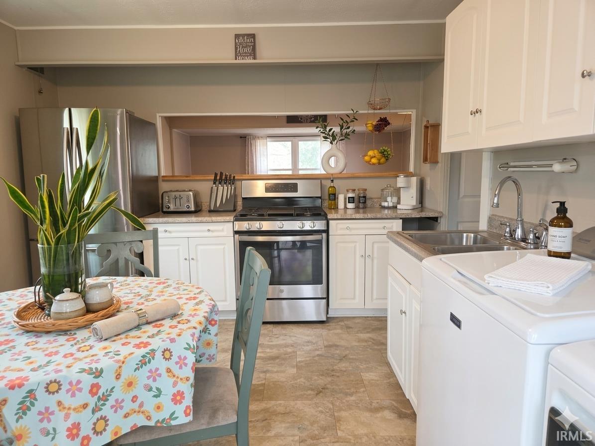 Homes for sale in New Haven, IN | 720 Courtney Dr, New Haven, IN 46774 | MLS# 202608617