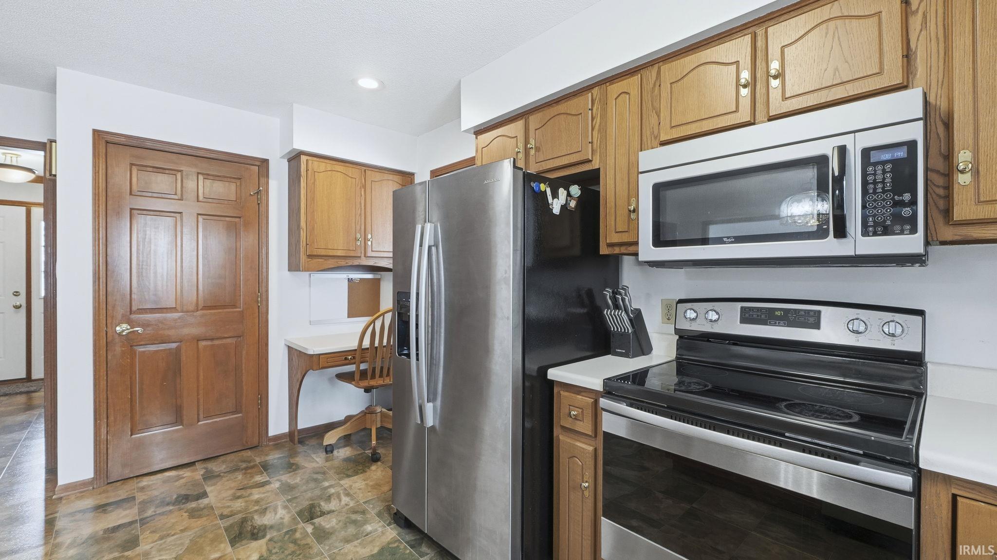 Photo 7 of 2101 White Plains Court