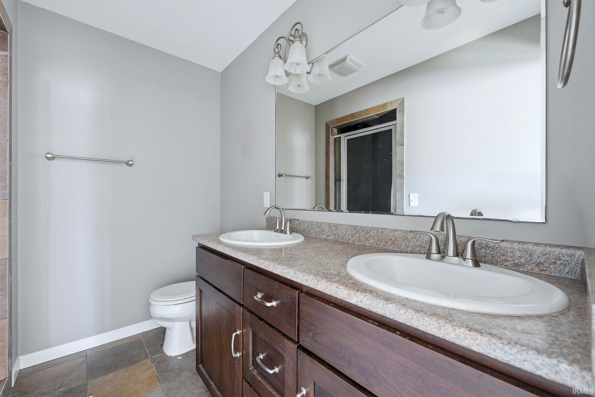 Photo 14 of 2085 Lindenwood Avenue